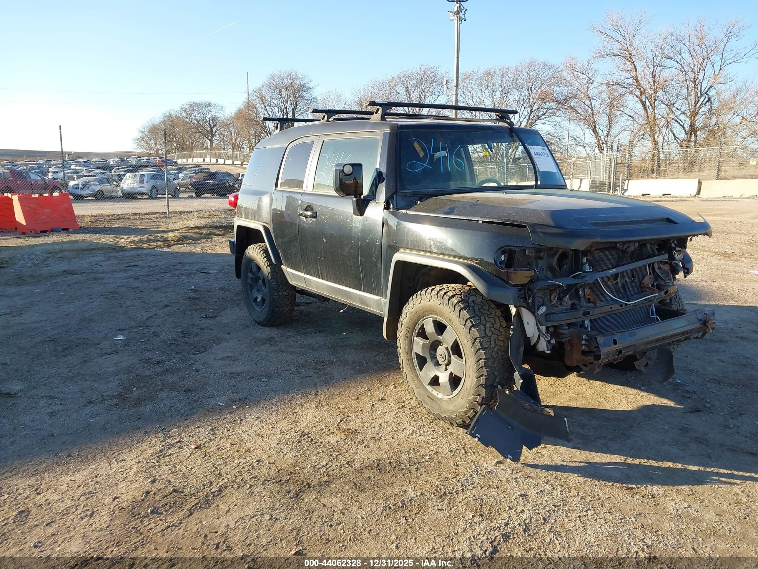 2010 Toyota FJ Cruiser, VIN JTEBU4BF0AK076115 — All over