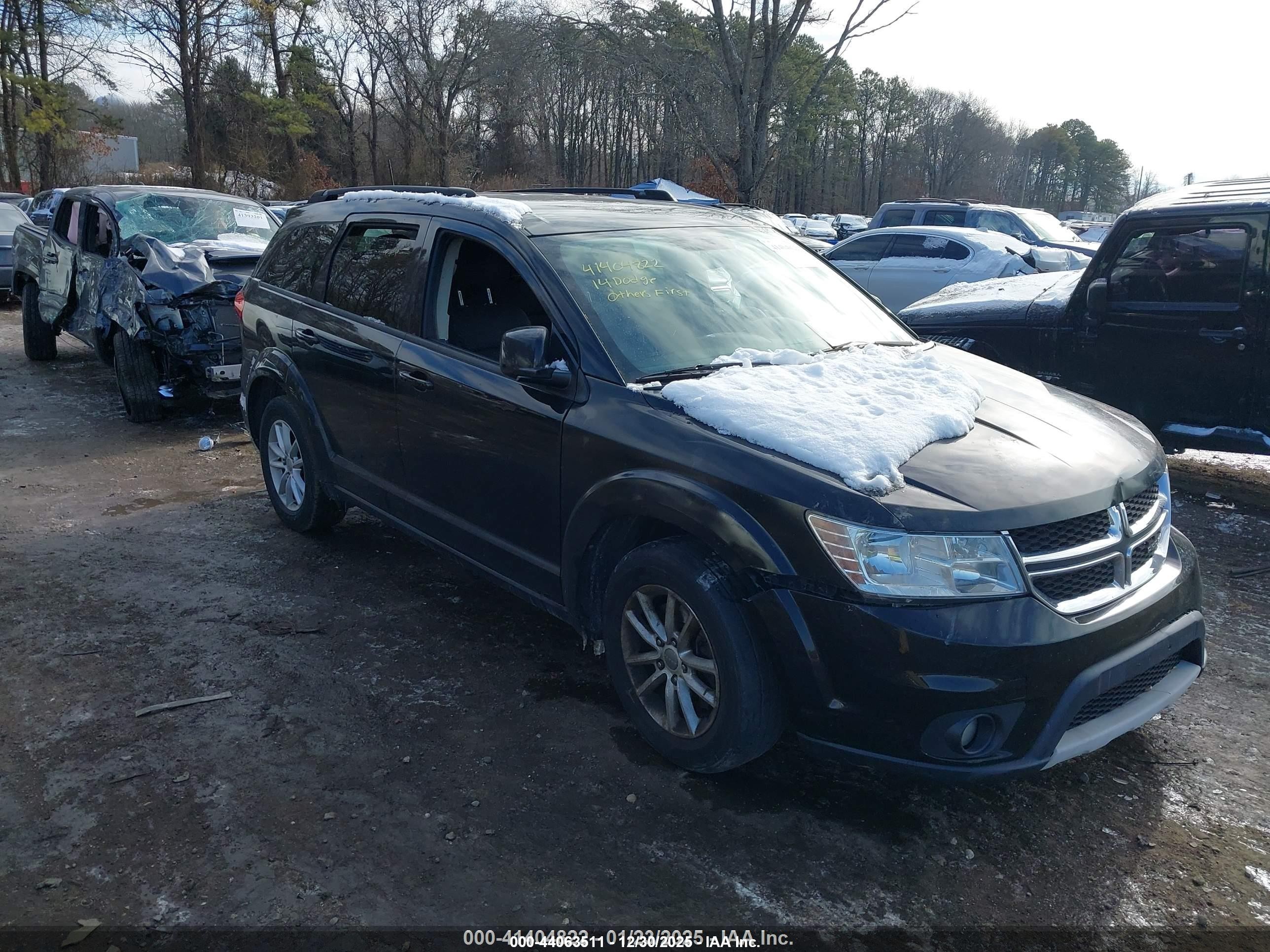 2014 Dodge Journey SXT, VIN 3C4PDDBG4ET211913 — Not stated