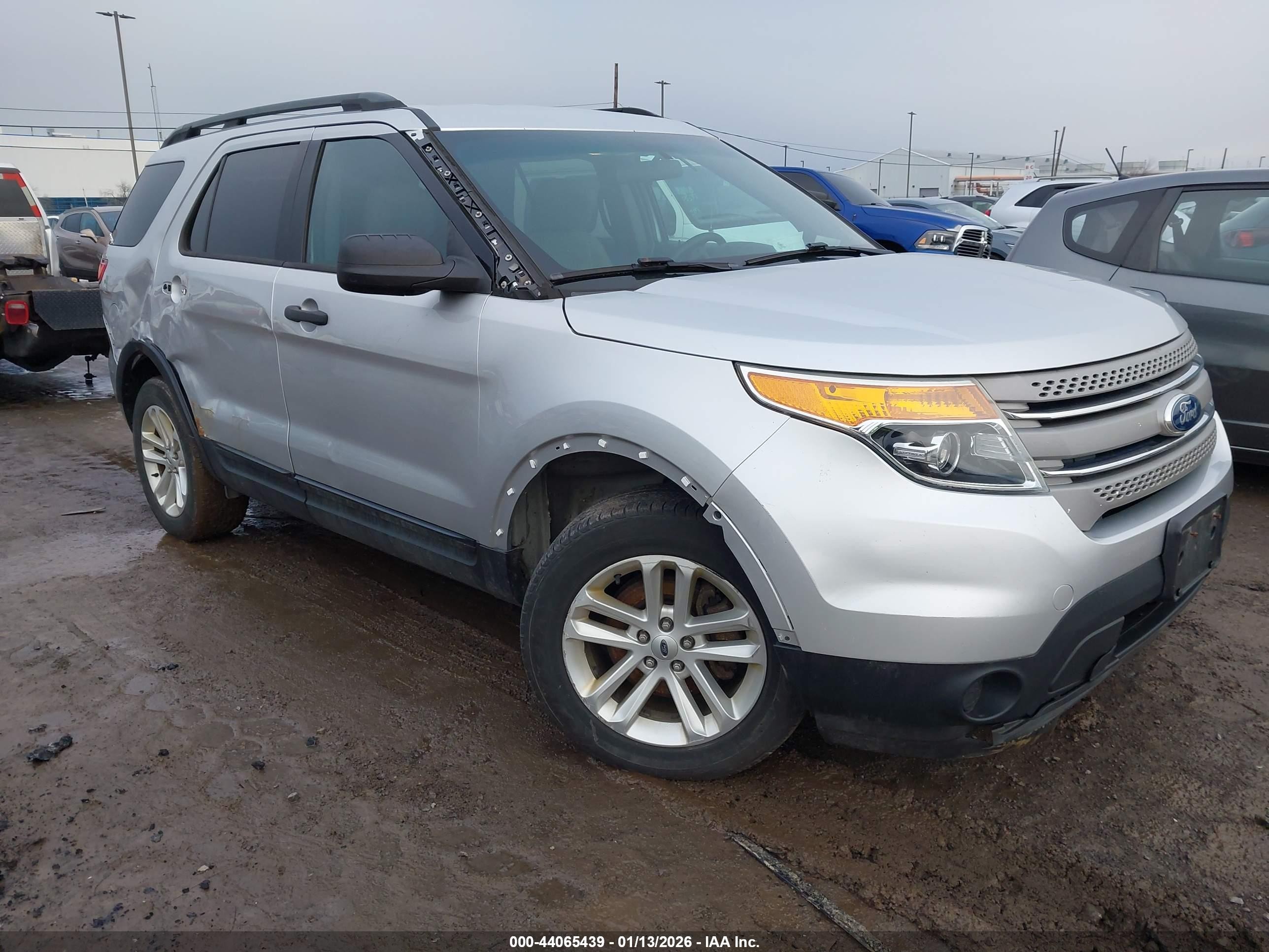 2015 Ford Explorer, VIN 1FM5K8B86FGC26461 — Front end