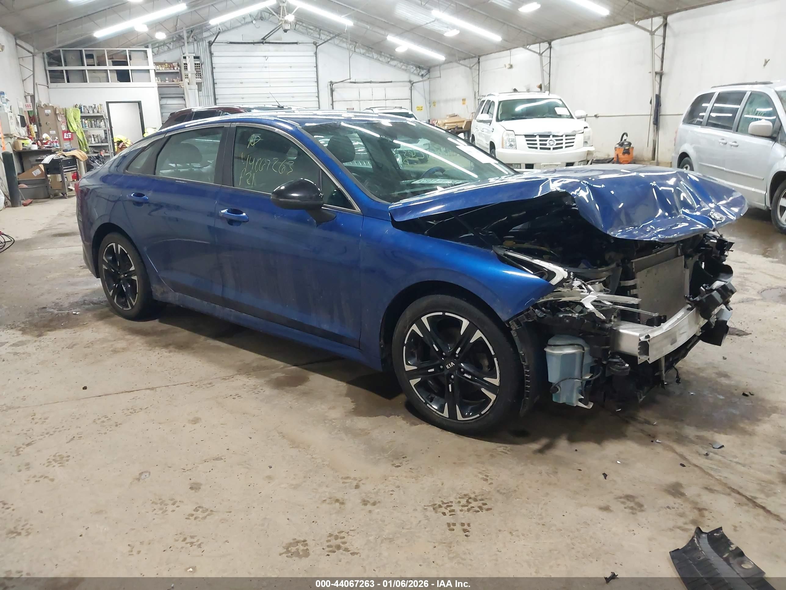 2021 Kia K5 GT-Line, VIN 5XXG64J25MG035609 — Front end