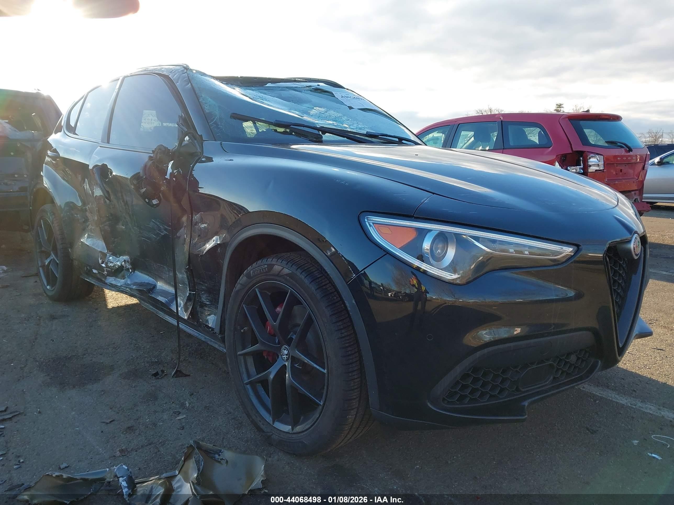 2020 Alfa Romeo Stelvio Sport, VIN ZASPAKAN6L7C87882 — Auction photo 1 of 5