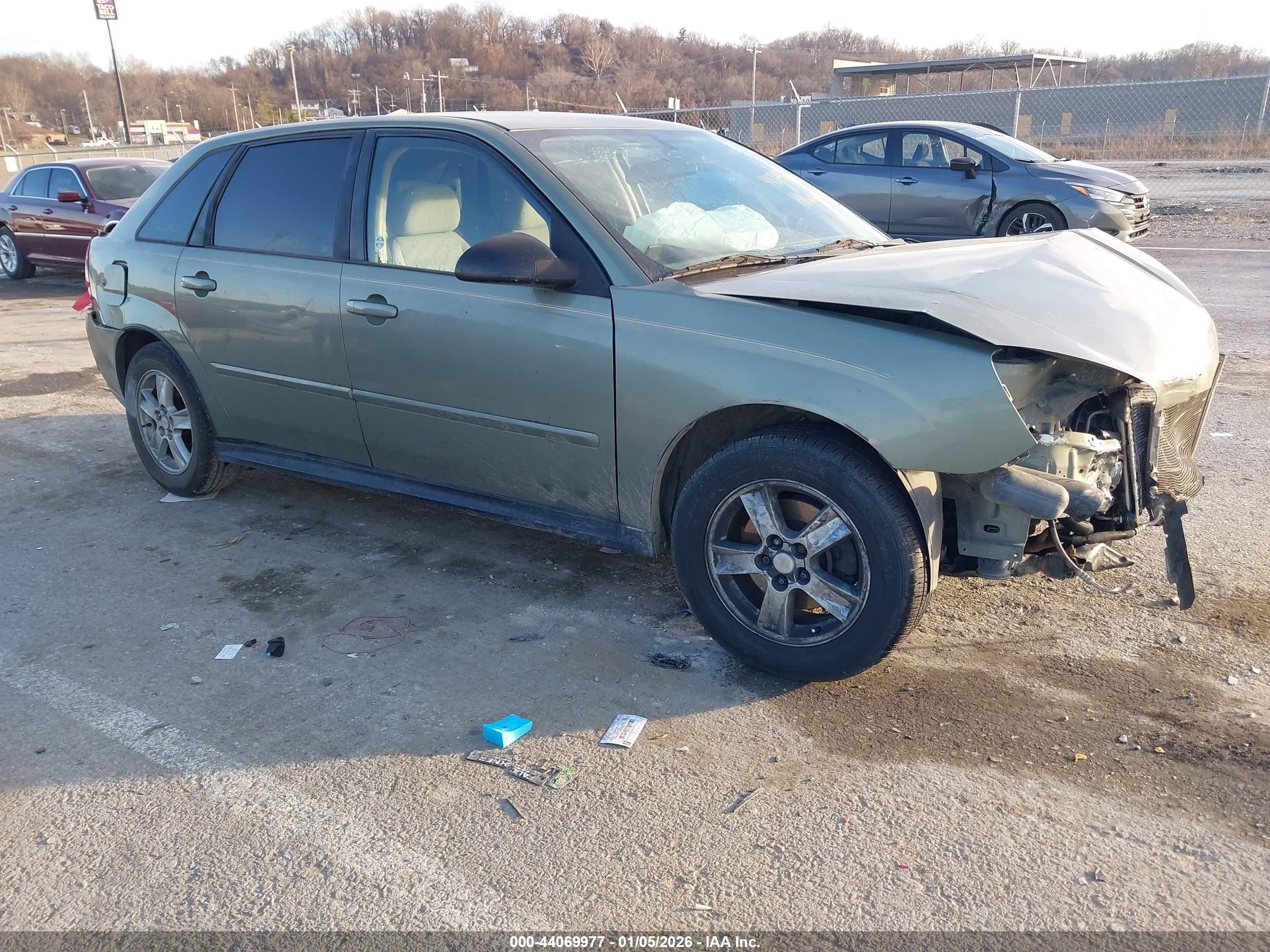 2004 Chevrolet Malibu Maxx LS, VIN 1G1ZT64824F171961 — Front end