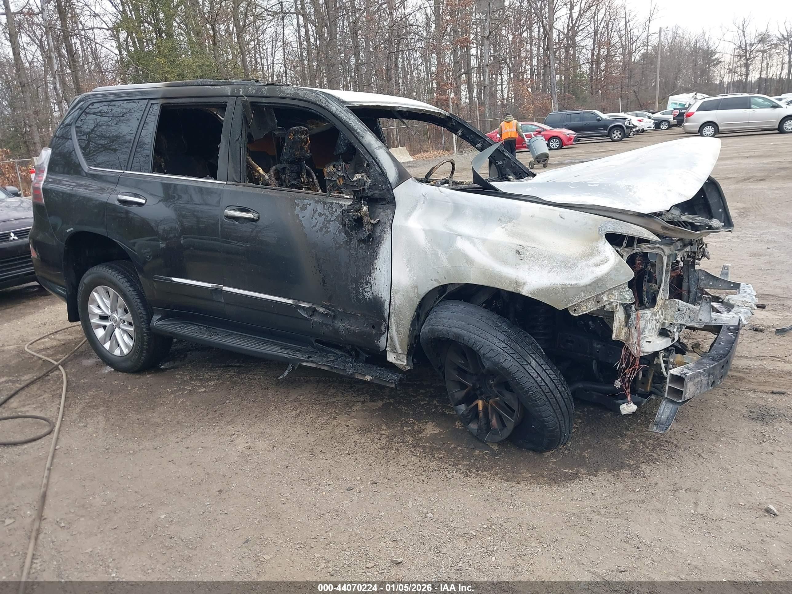 2019 Lexus GX 460 Premium, VIN JTJBM7FX0K5234586 — Interior fire