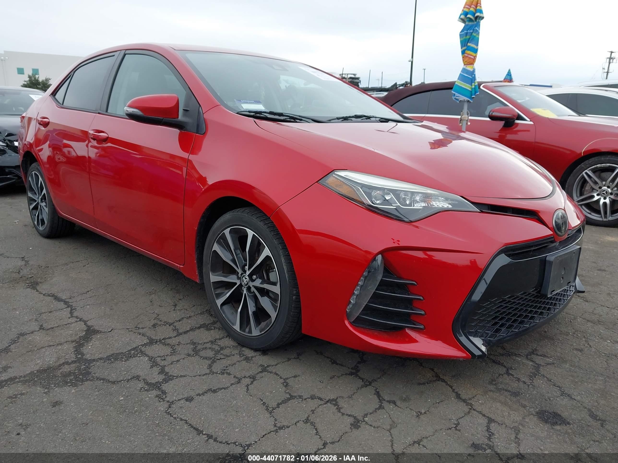 2019 Toyota Corolla LE, VIN 2T1BURHE1KC132937 — Front end