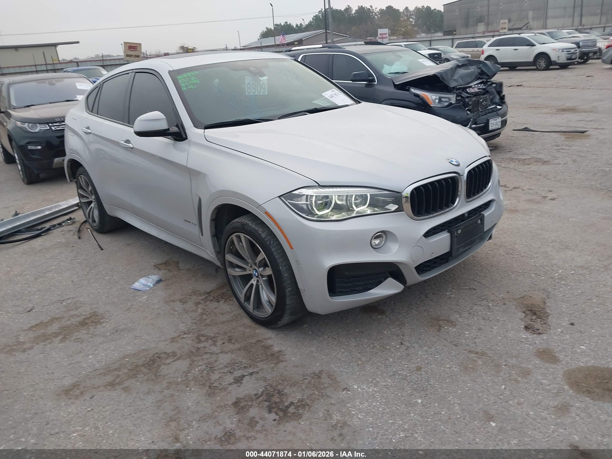 2018 BMW X6 xDrive35i, VIN 5UXKU2C56J0Z62450 — Rear end