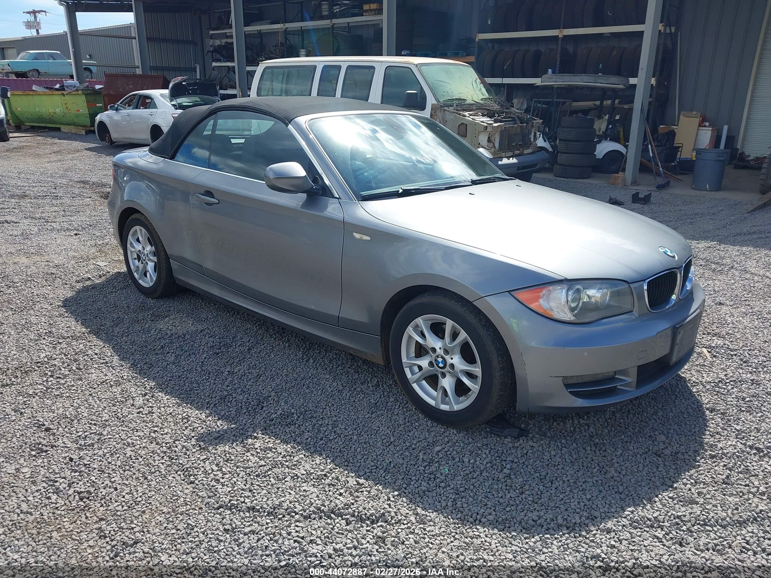 2011 BMW 1 Series 128i, VIN WBAUL7C57BVM80808 — Rear end