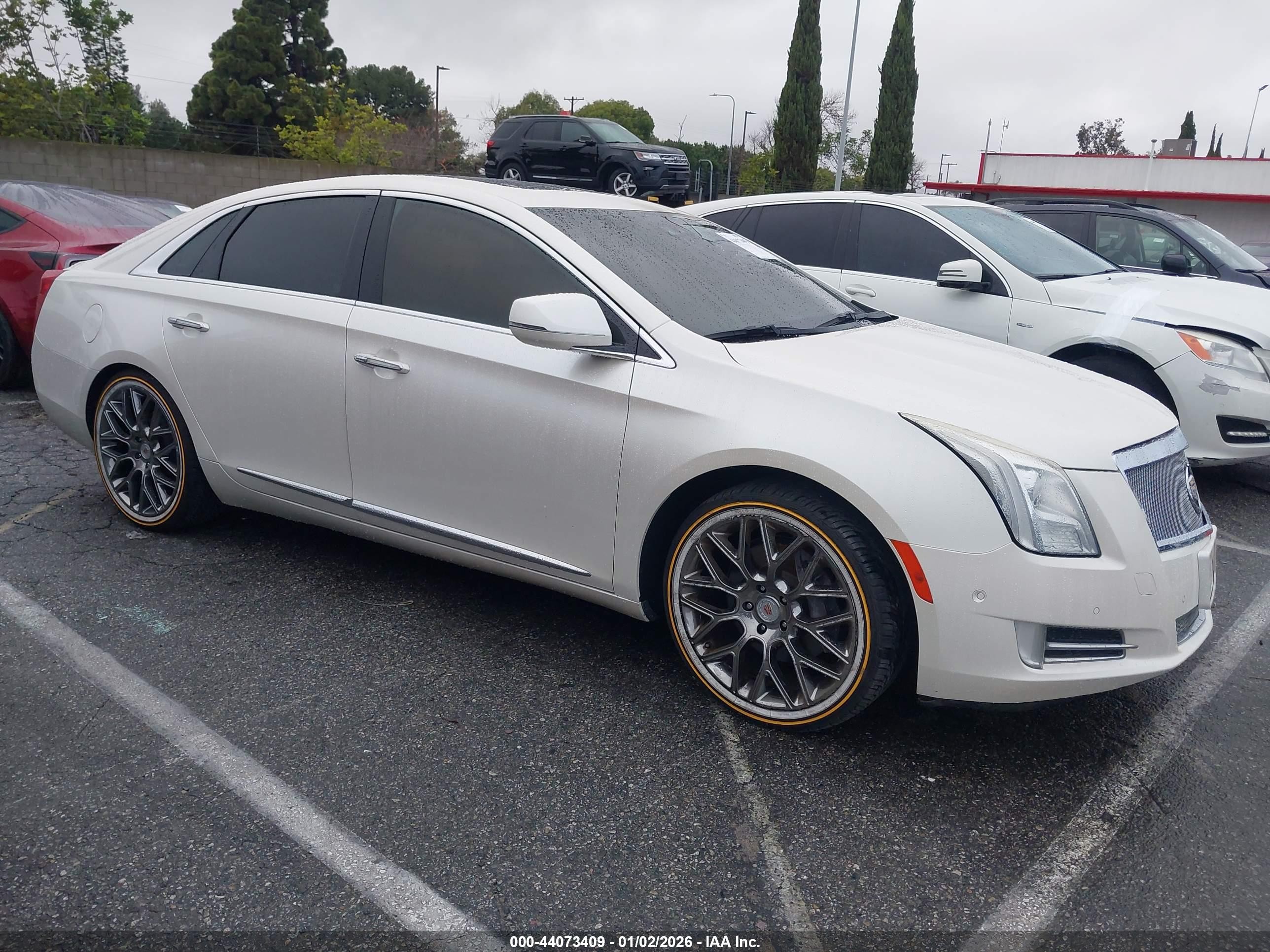 2014 Cadillac XTS Luxury, VIN 2G61M5S32E9325696 — Interior fire