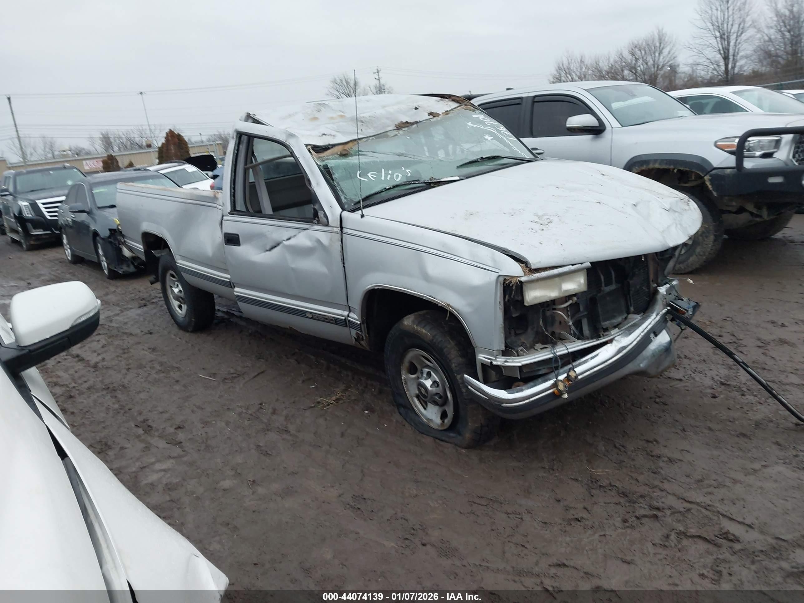 1997 Chevrolet Silverado 2500, VIN 1GCGC24R5VE176708 — Опрокидывание