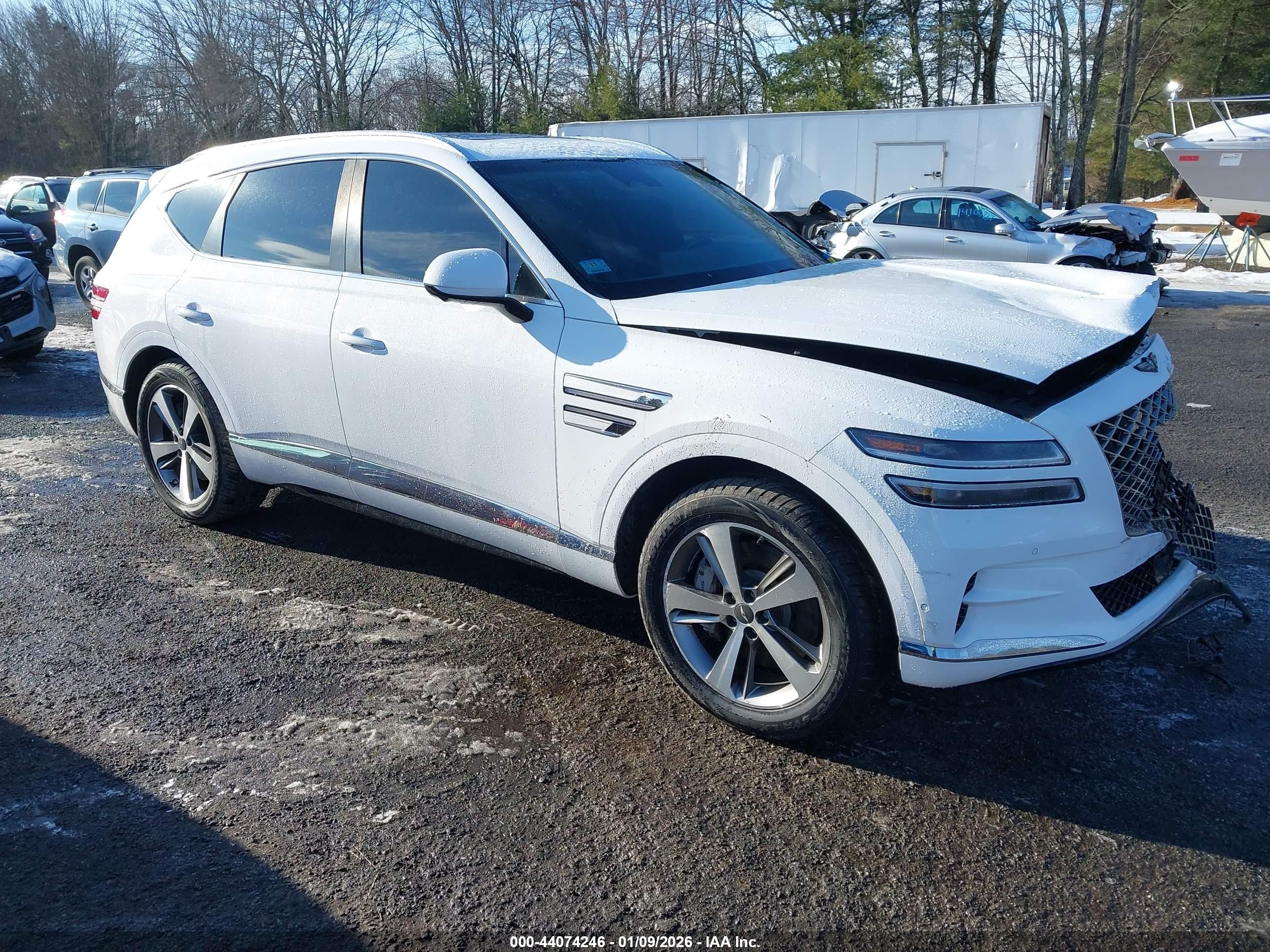 2021 Genesis GV80, VIN KMUHCESC4MU037398 — Front end