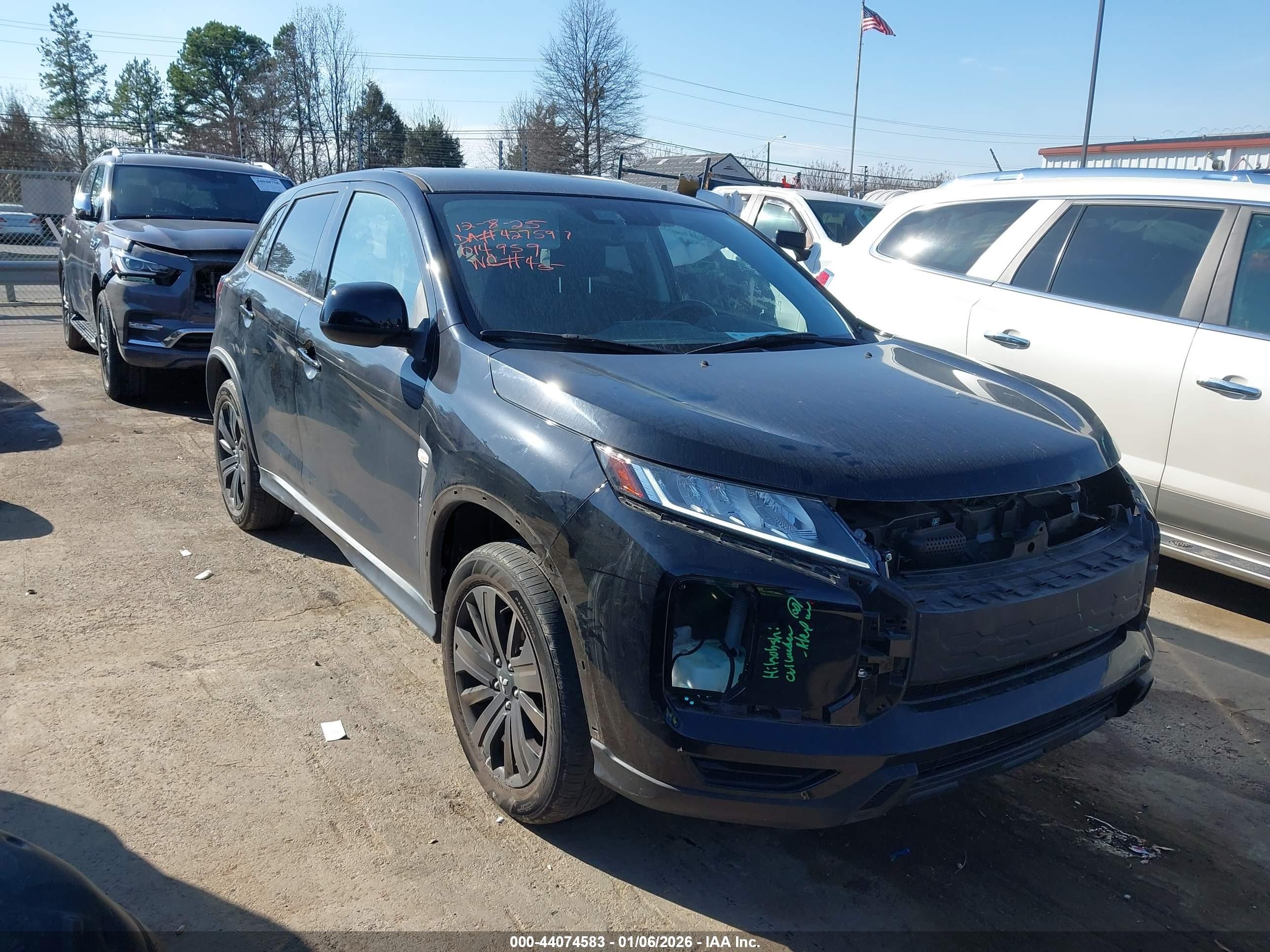 2022 Mitsubishi Outlander ES, VIN JA4APUAU1NU014959 — После угона