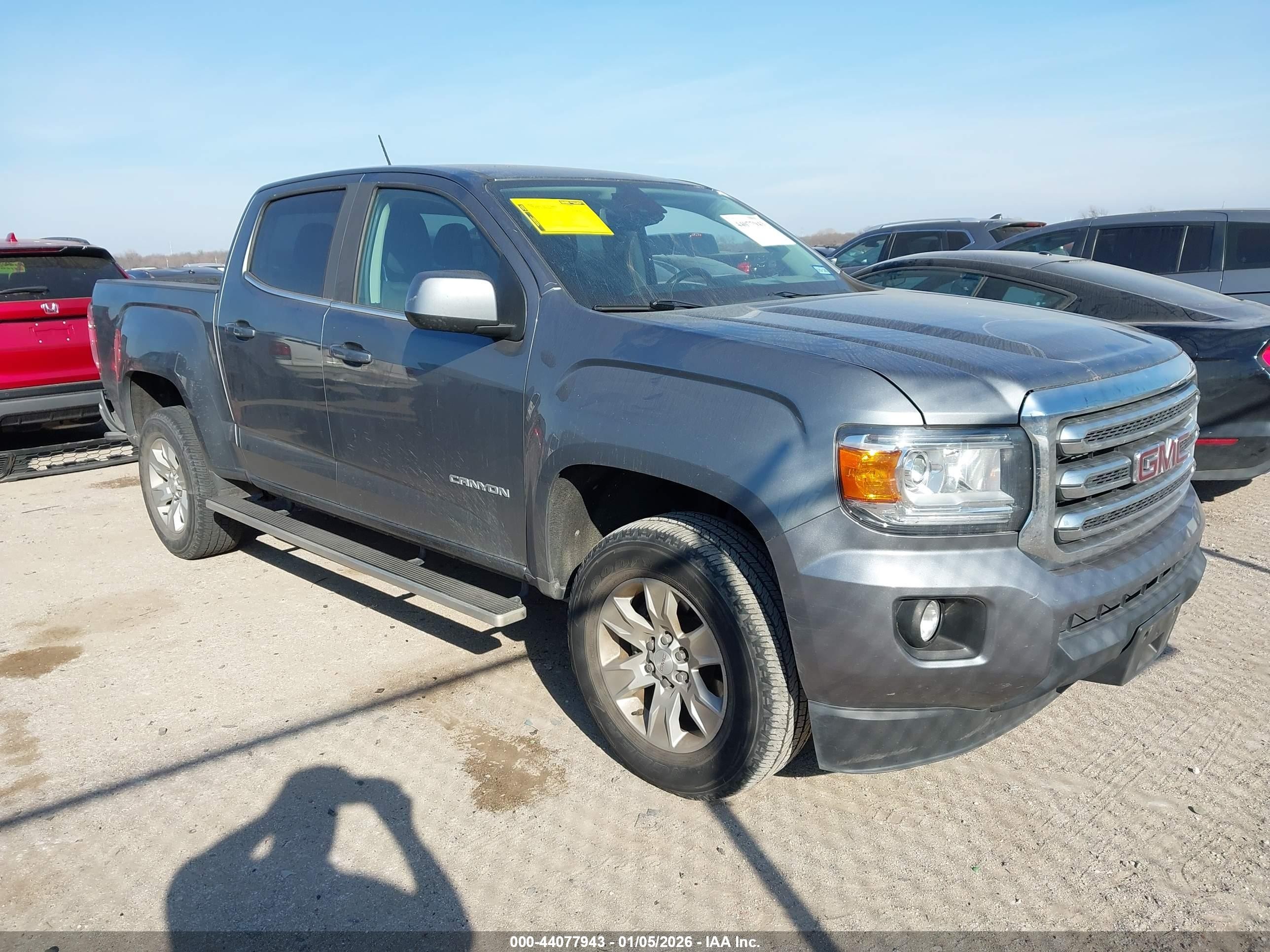 2018 GMC Canyon 2WD SLE, VIN 1GTG5CEN3J1313545 — Rear end