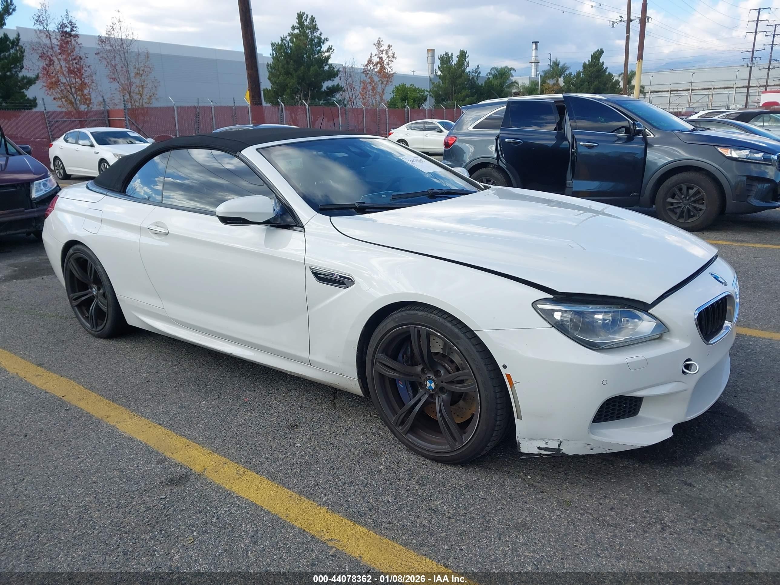 2013 BMW M6, VIN WBSLZ9C54DDZ77969 — Бок