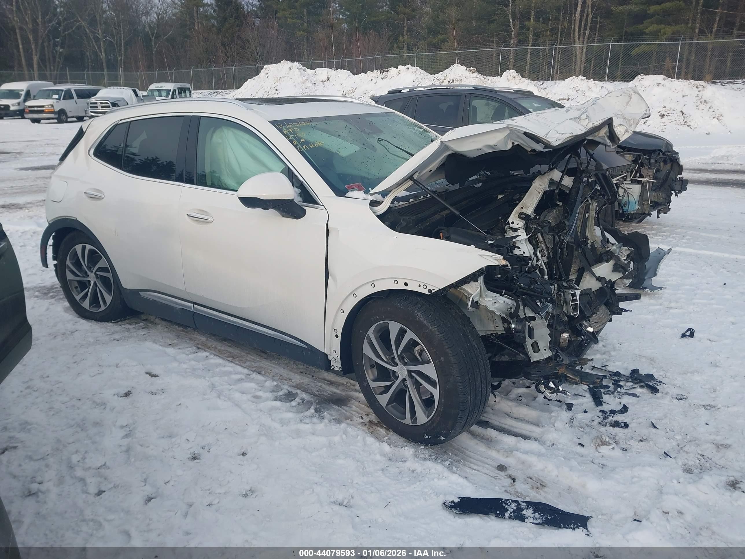 2021 Buick Envision Essence, VIN LRBFZPR49MD192739 — Auction photo 1 of 5