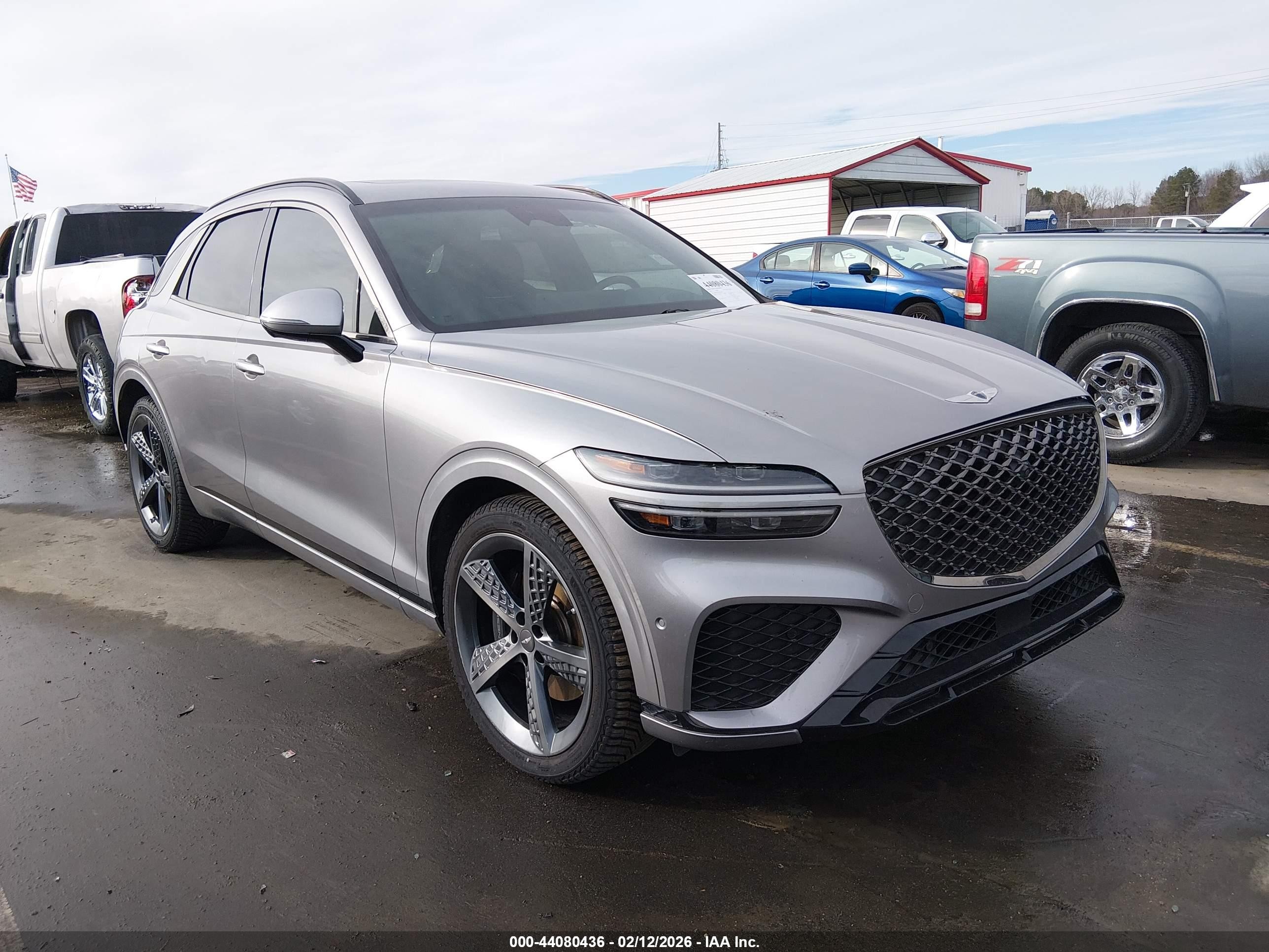 2022 Genesis GV70 Sport, VIN KMUMCDTC0NU040503 — Front end