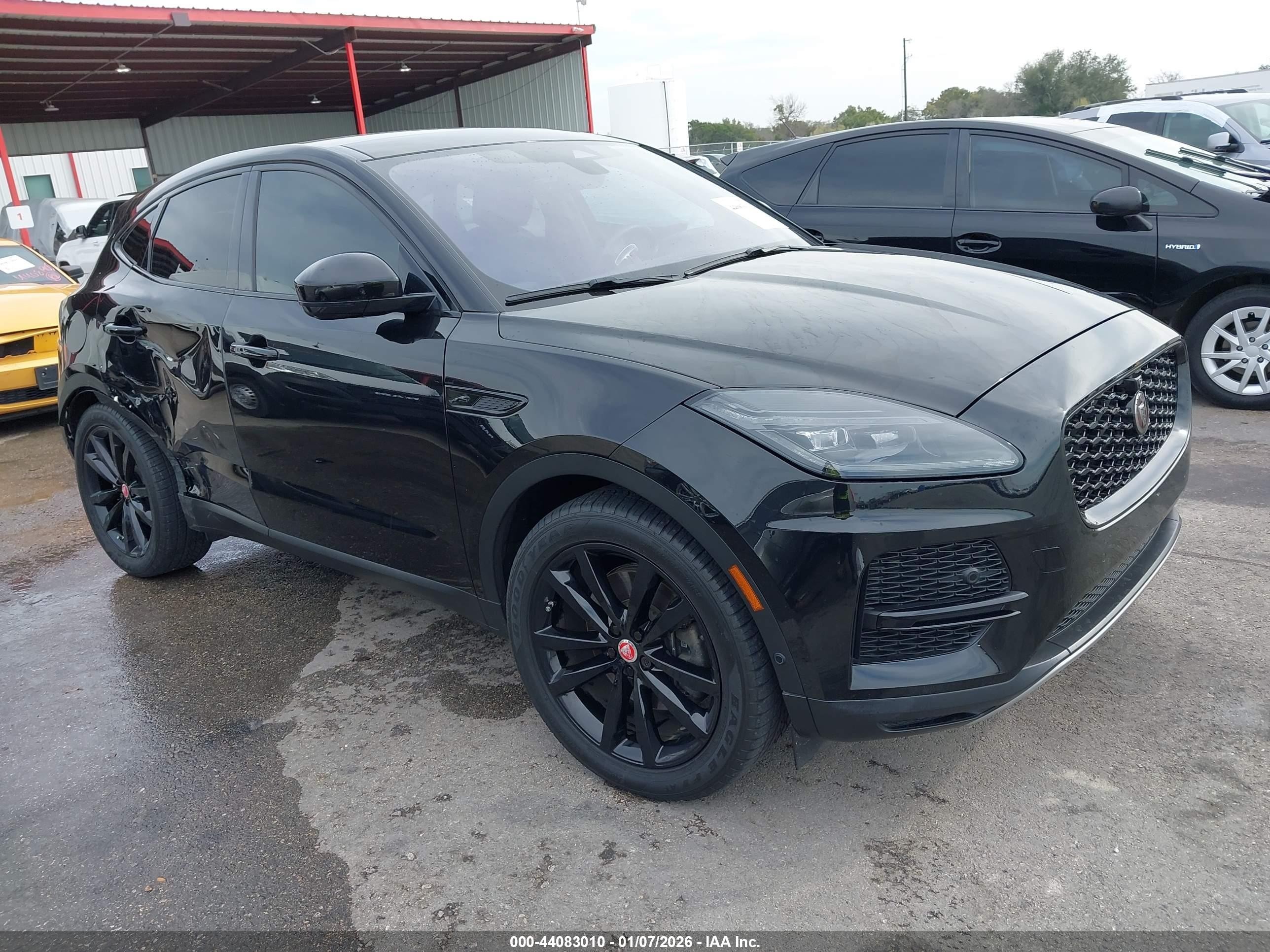 2021 Jaguar E-Pace SE, VIN SADFP2FX6M1019291 — Бок