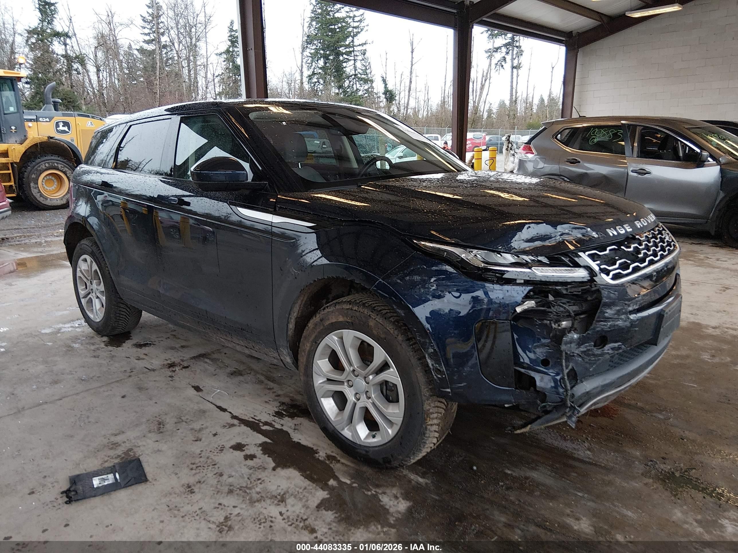 2021 Land Rover Range Rover Evoque S, VIN SALZJ2FX2MH140393 — Перед