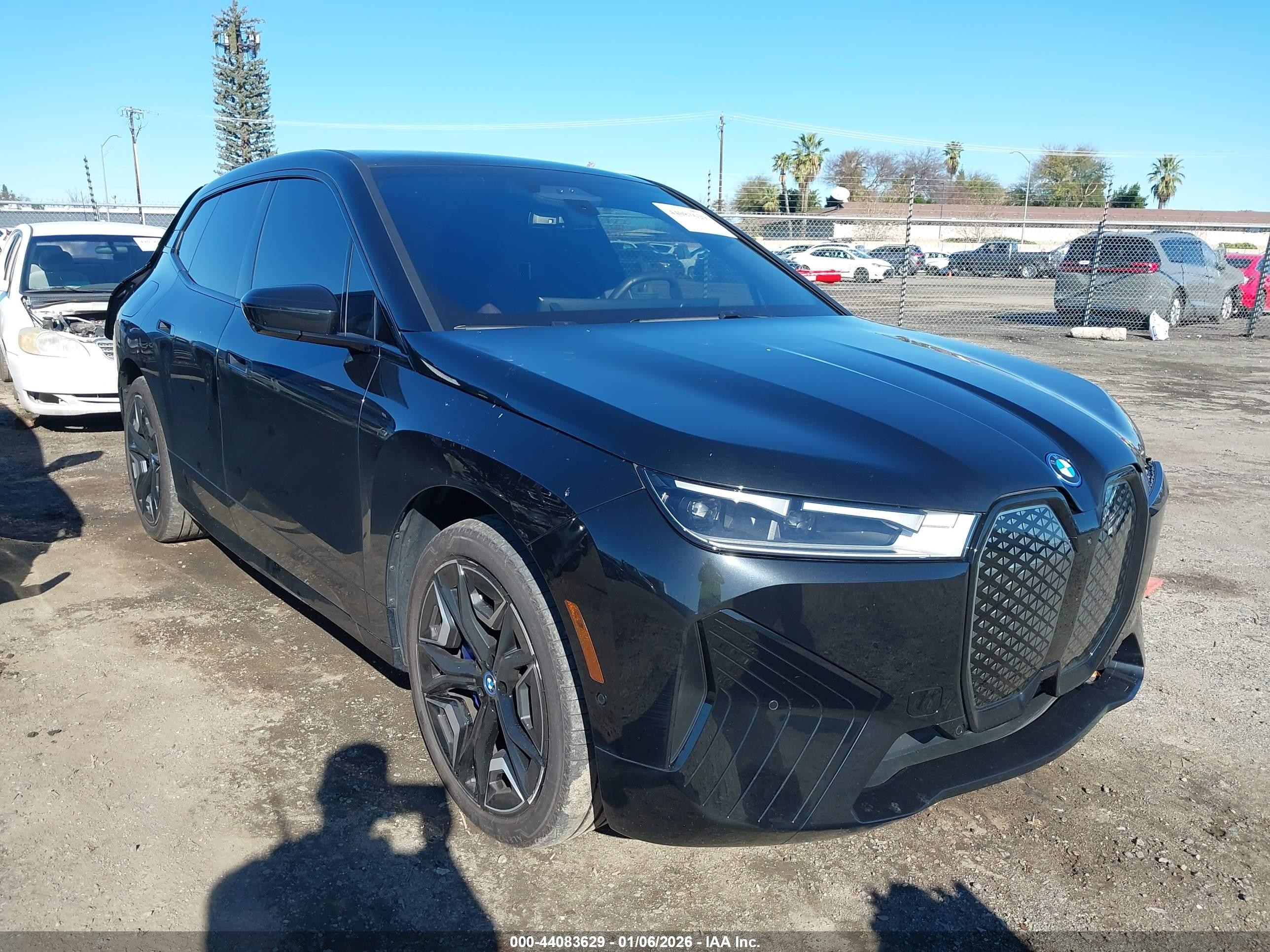 2025 BMW iX xDrive50, VIN WB523CF03SCT07734 — Rear end