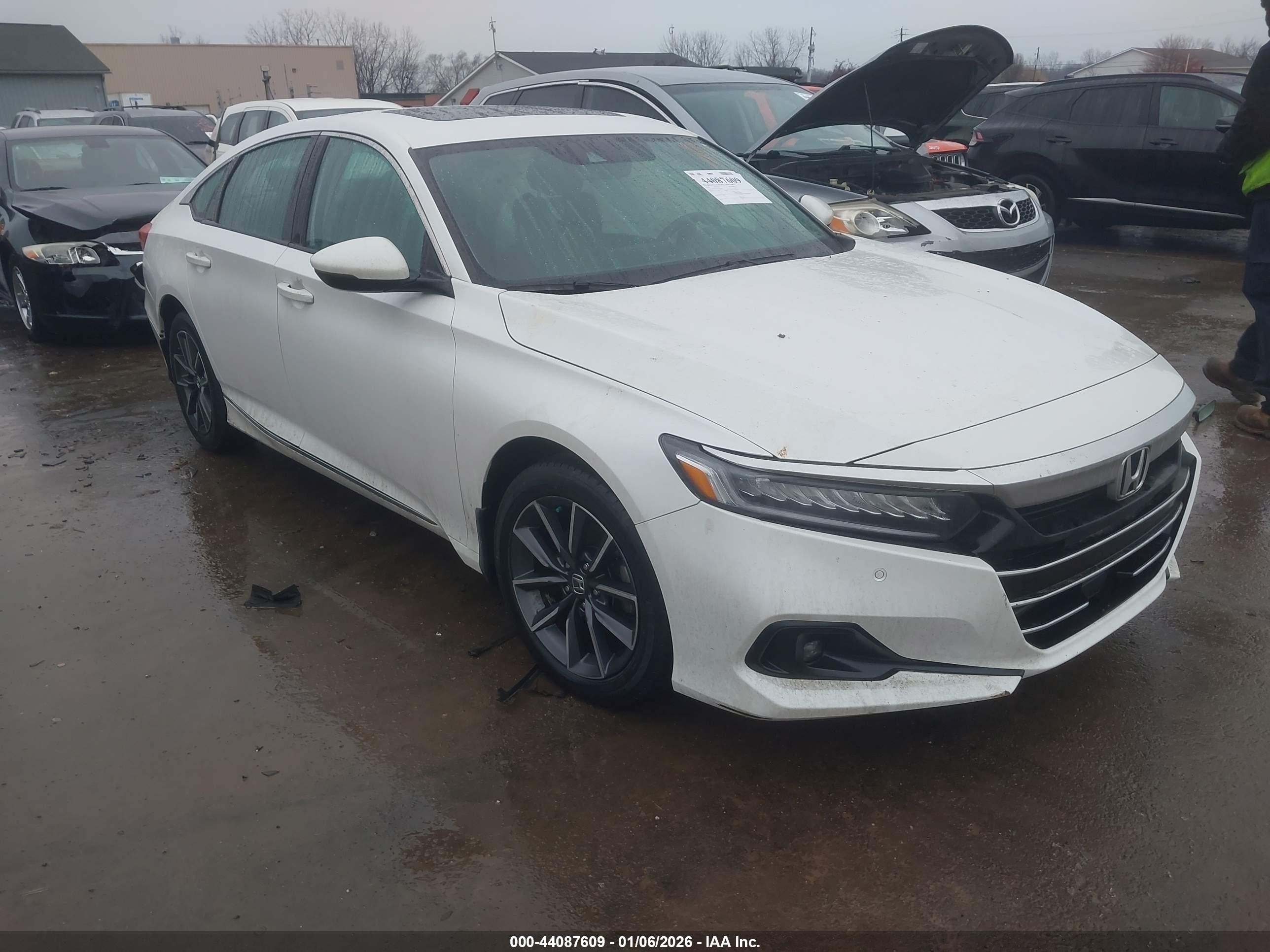 2022 Honda Accord EX-L, VIN 1HGCV1F55NA057434 — Side