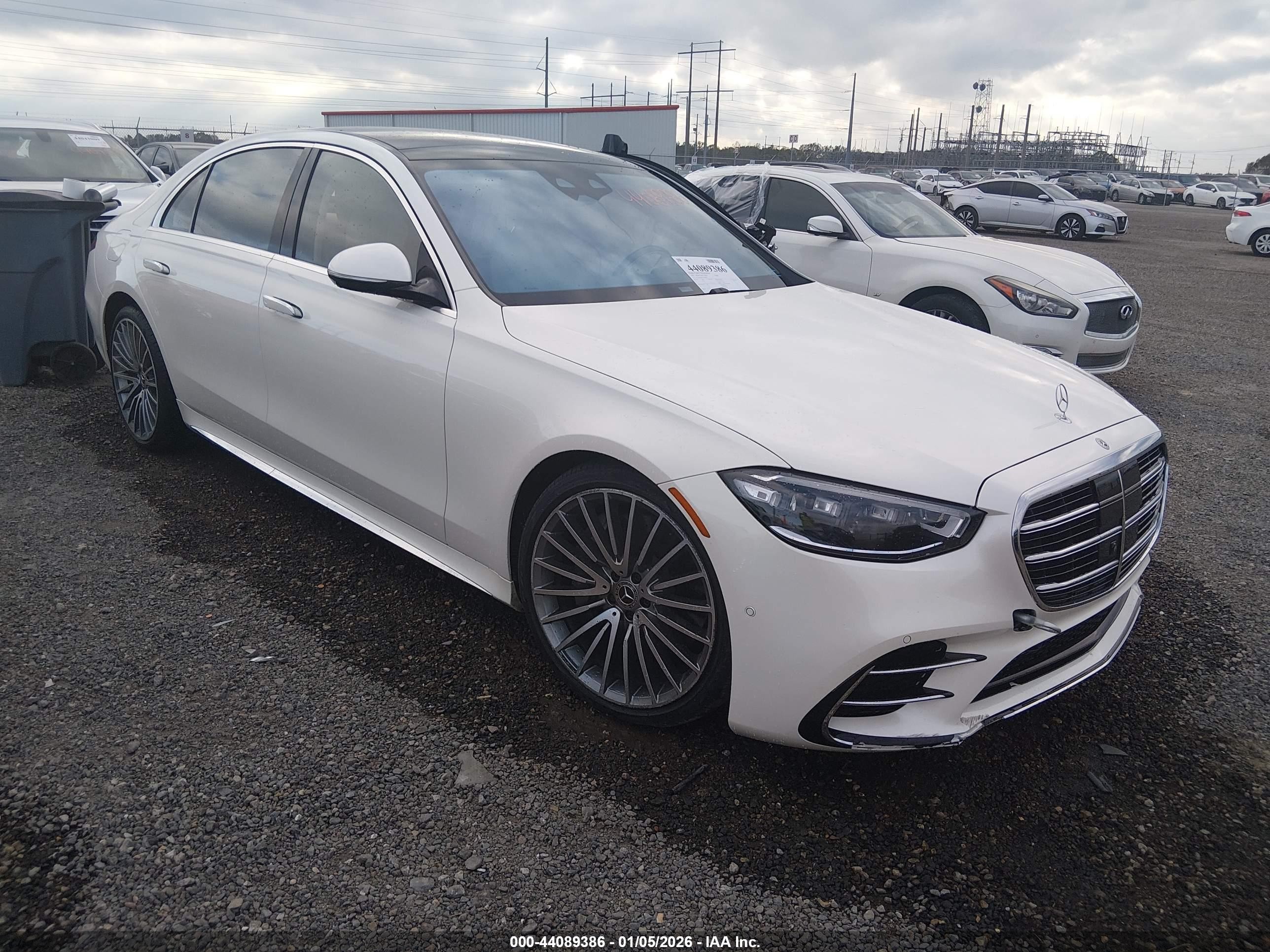 2023 Mercedes-Benz S 500, VIN W1K6G6DB5PA189596 — Side