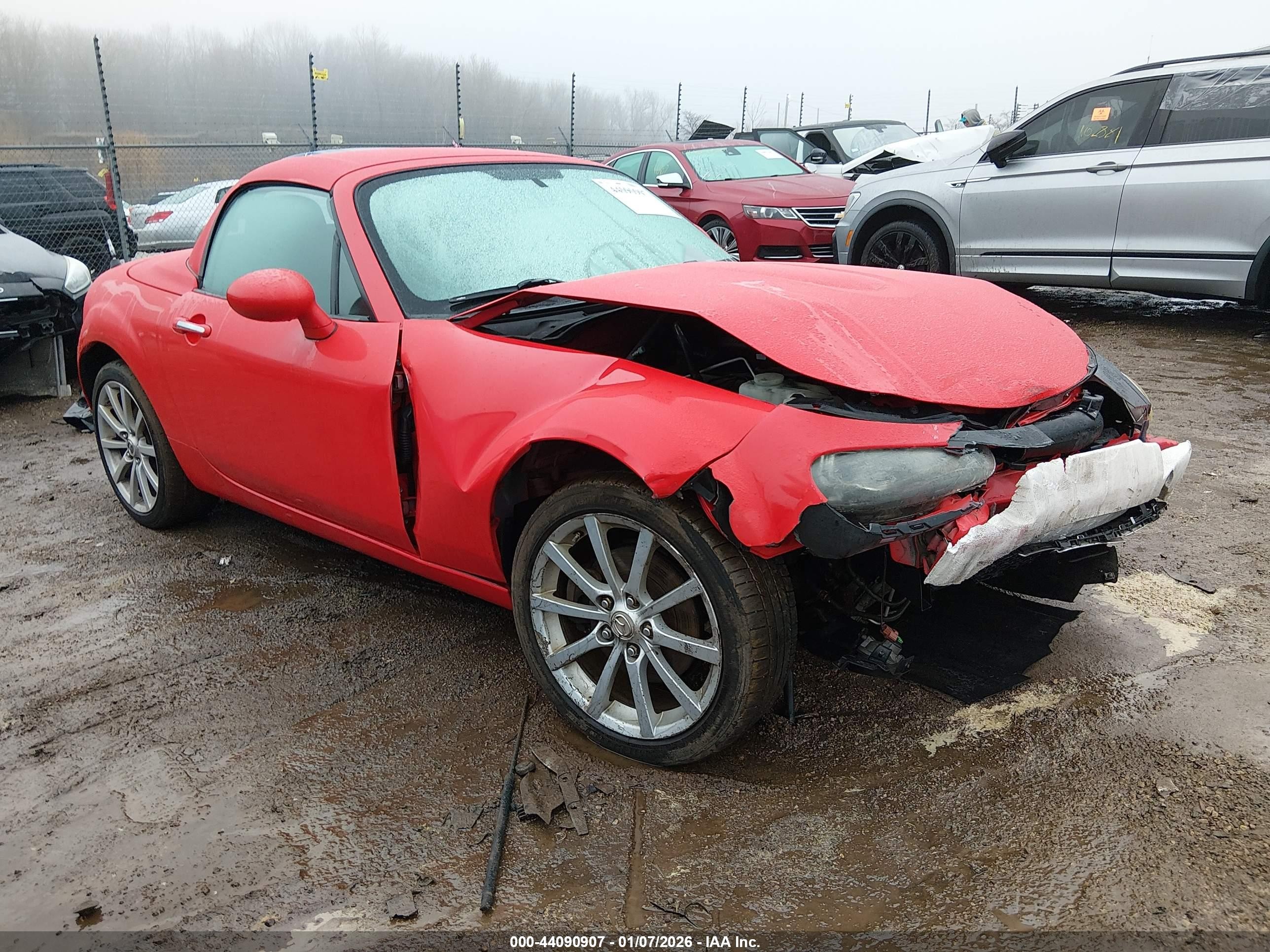 2008 Mazda MX-5 Miata Grand Touring, VIN JM1NC26F980148454 — Front end