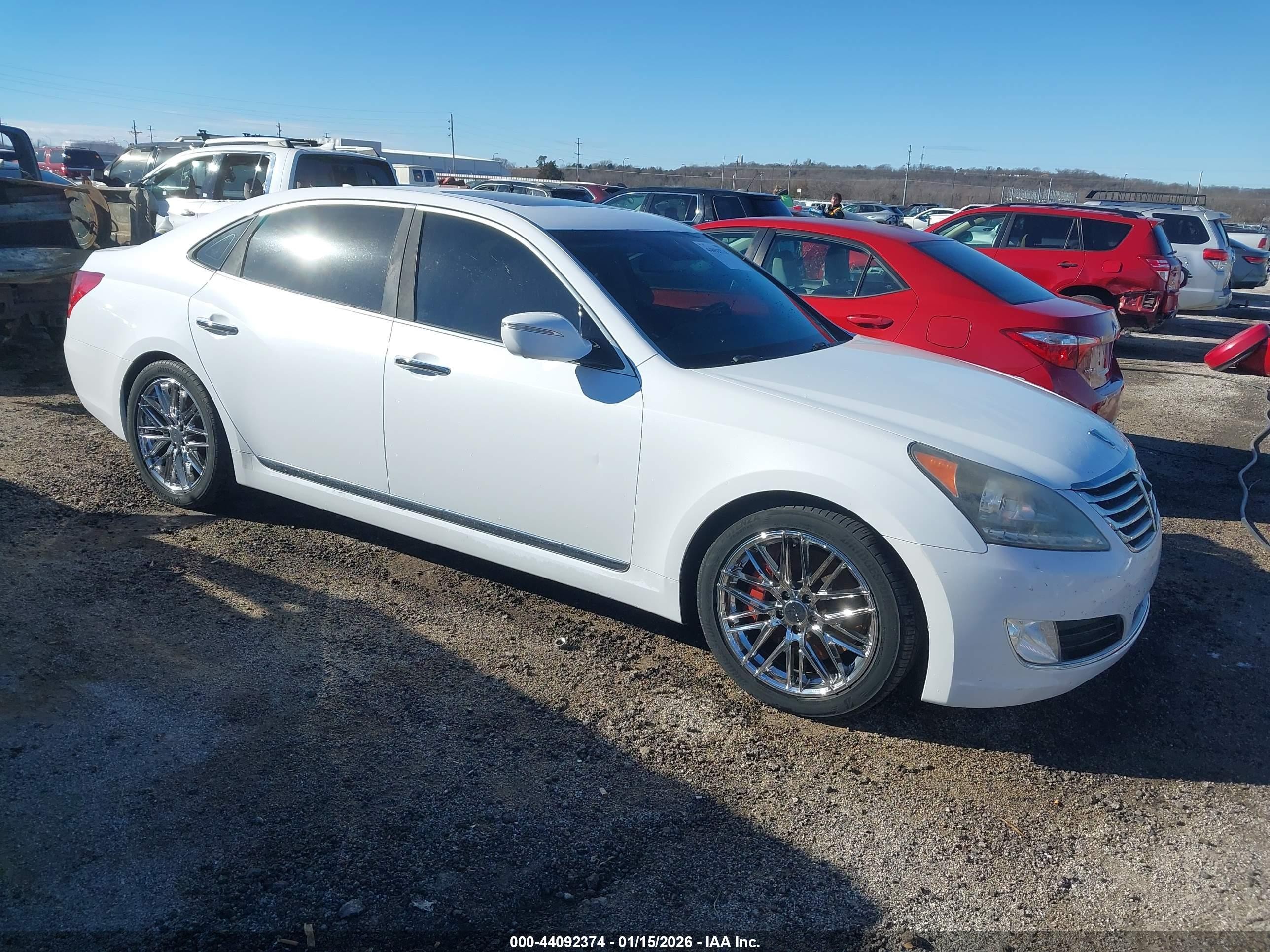 2014 Hyundai Equus Signature, VIN KMHGH4JH9EU082812 — Front end