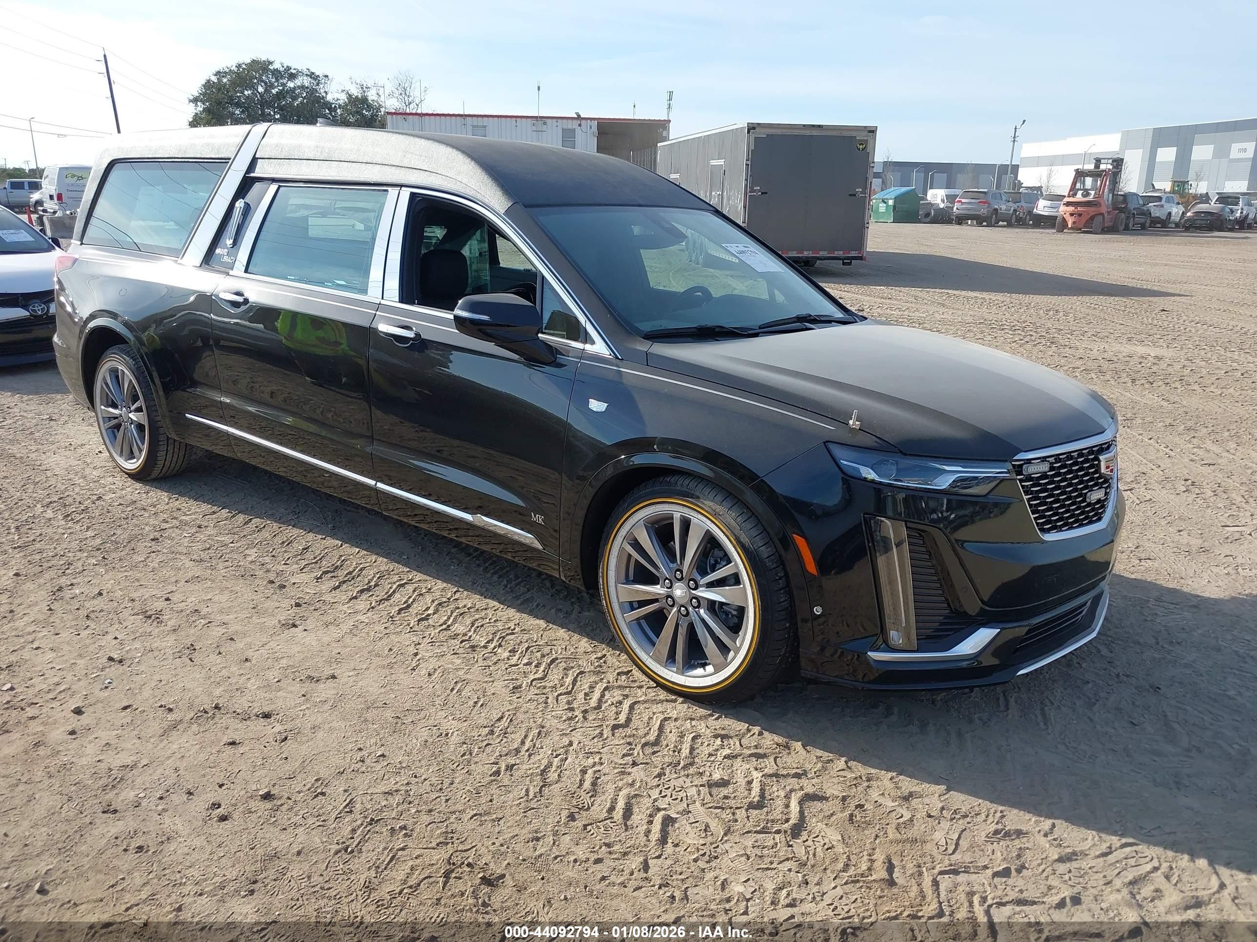 2024 Cadillac XT6 FWD Premium Luxury, VIN 1GYKPCRS4RZ752667 — Frame damage