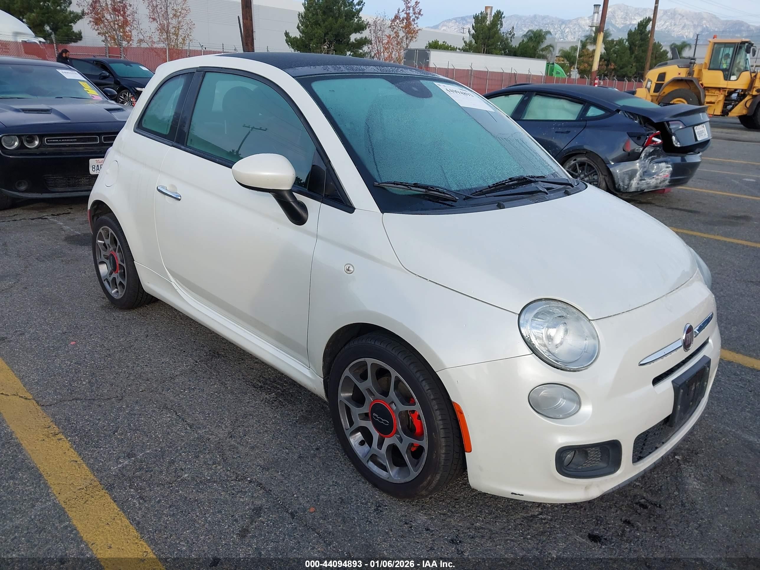 2014 FIAT 500 Sport, VIN 3C3CFFBR5ET258278 — Front end