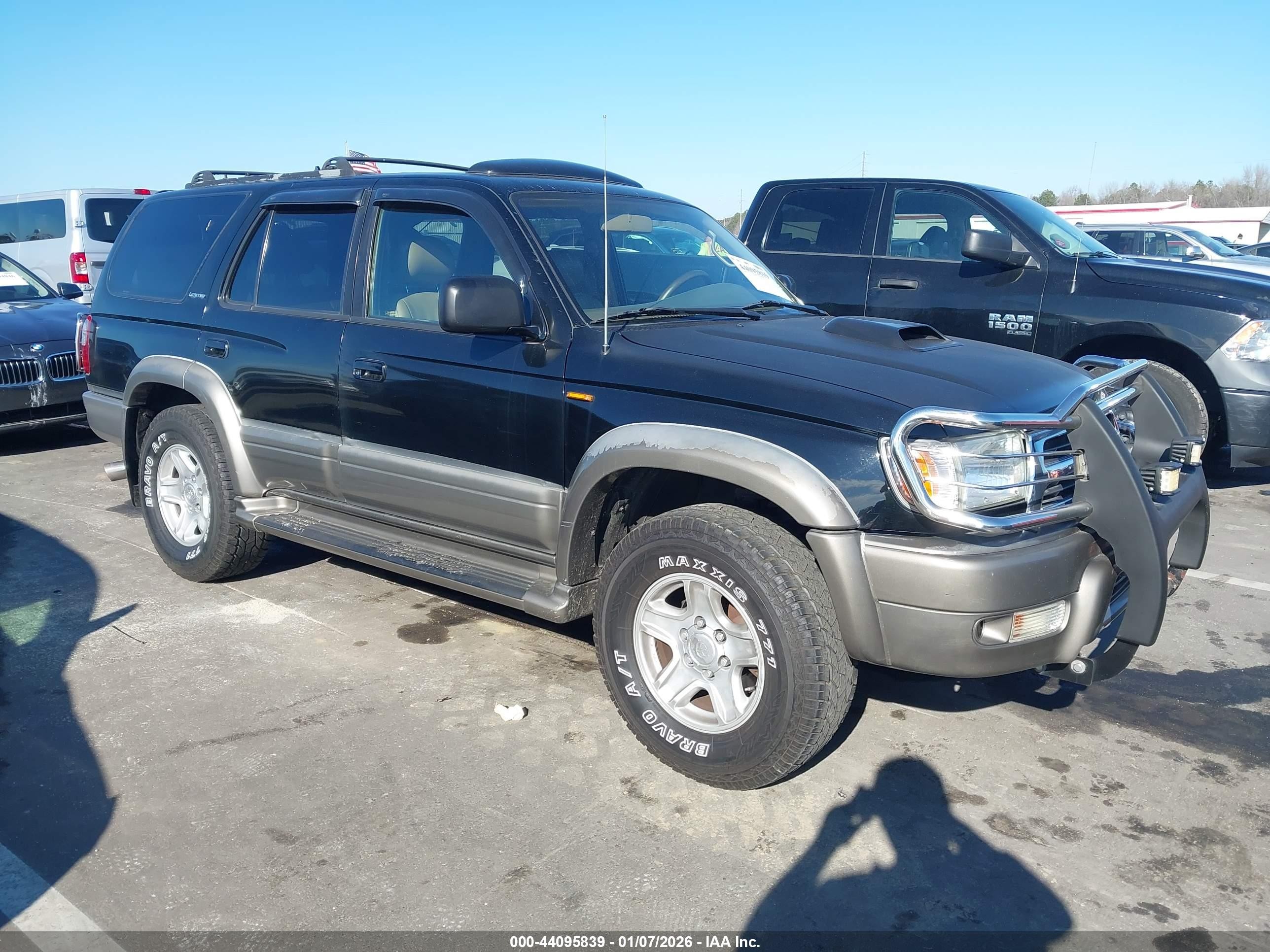 1999 Toyota 4Runner Limited, VIN JT3GN87R2X0102529 — Side