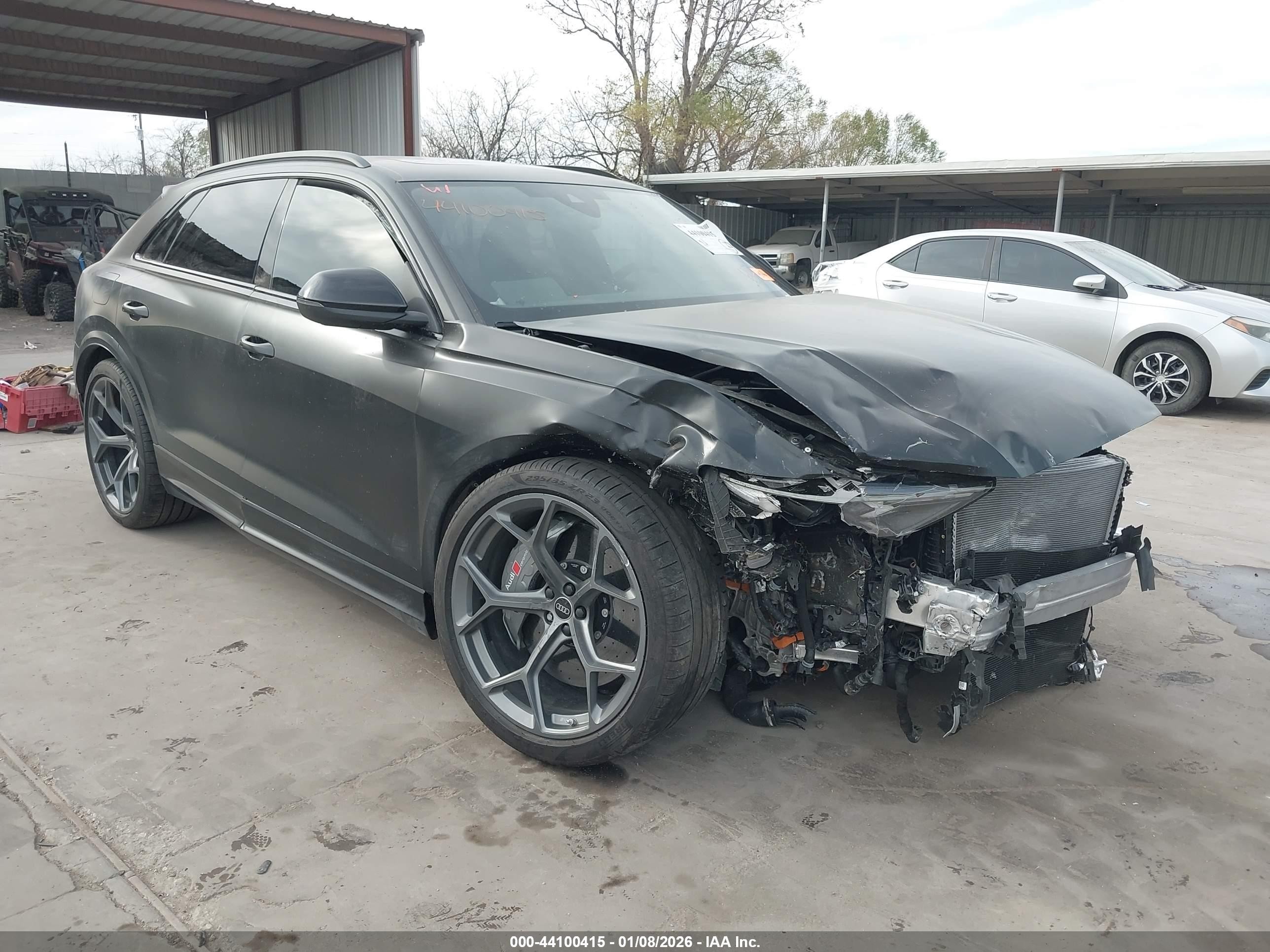 2025 Audi RS Q8 performance, VIN WU1ARBF17SD035493 — Перед