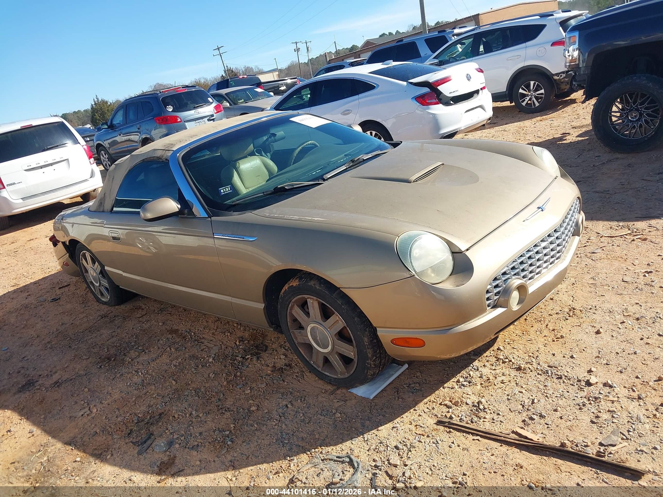 2005 Ford Thunderbird Deluxe, VIN 1FAHP60A75Y101531 — Зад
