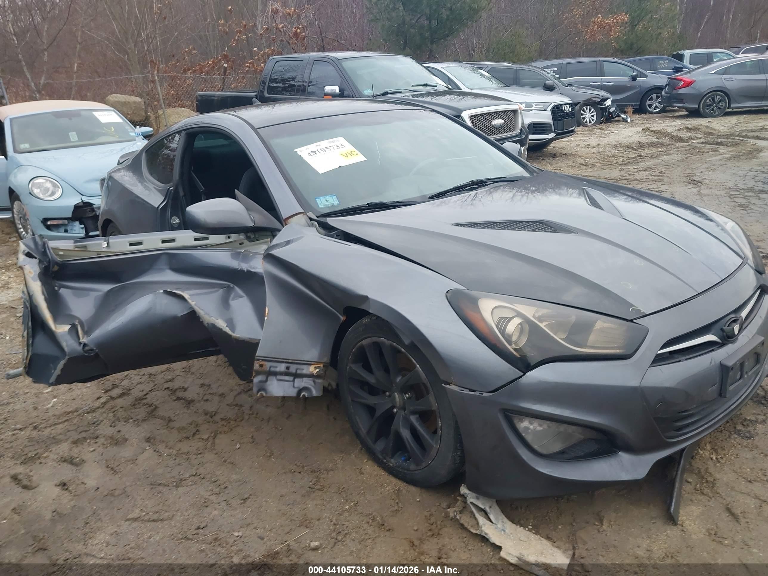 2013 Hyundai Genesis Coupe Premium, VIN KMHHT6KD2DU109633 — Side