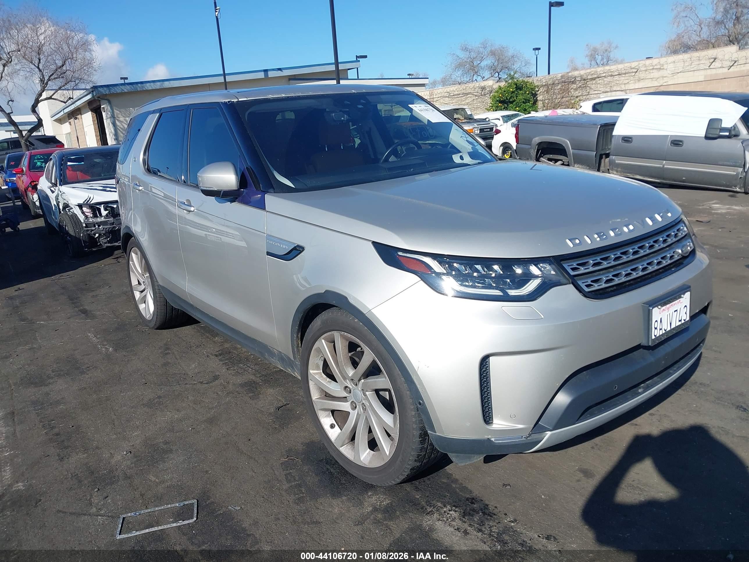 2017 Land Rover Discovery HSE Luxury, VIN SALRHBBVXHA021604 — Fresh water flood