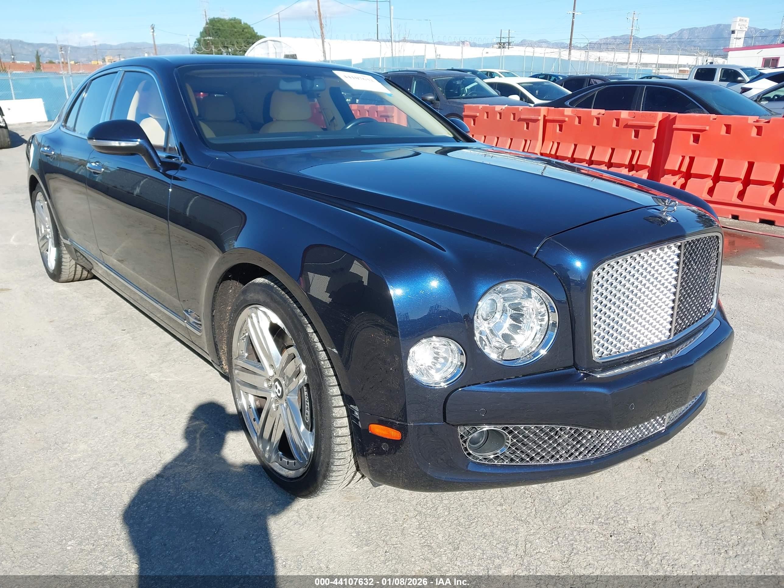 2011 Bentley Mulsanne, VIN SCBBB7ZH0BC015266 — Rear end