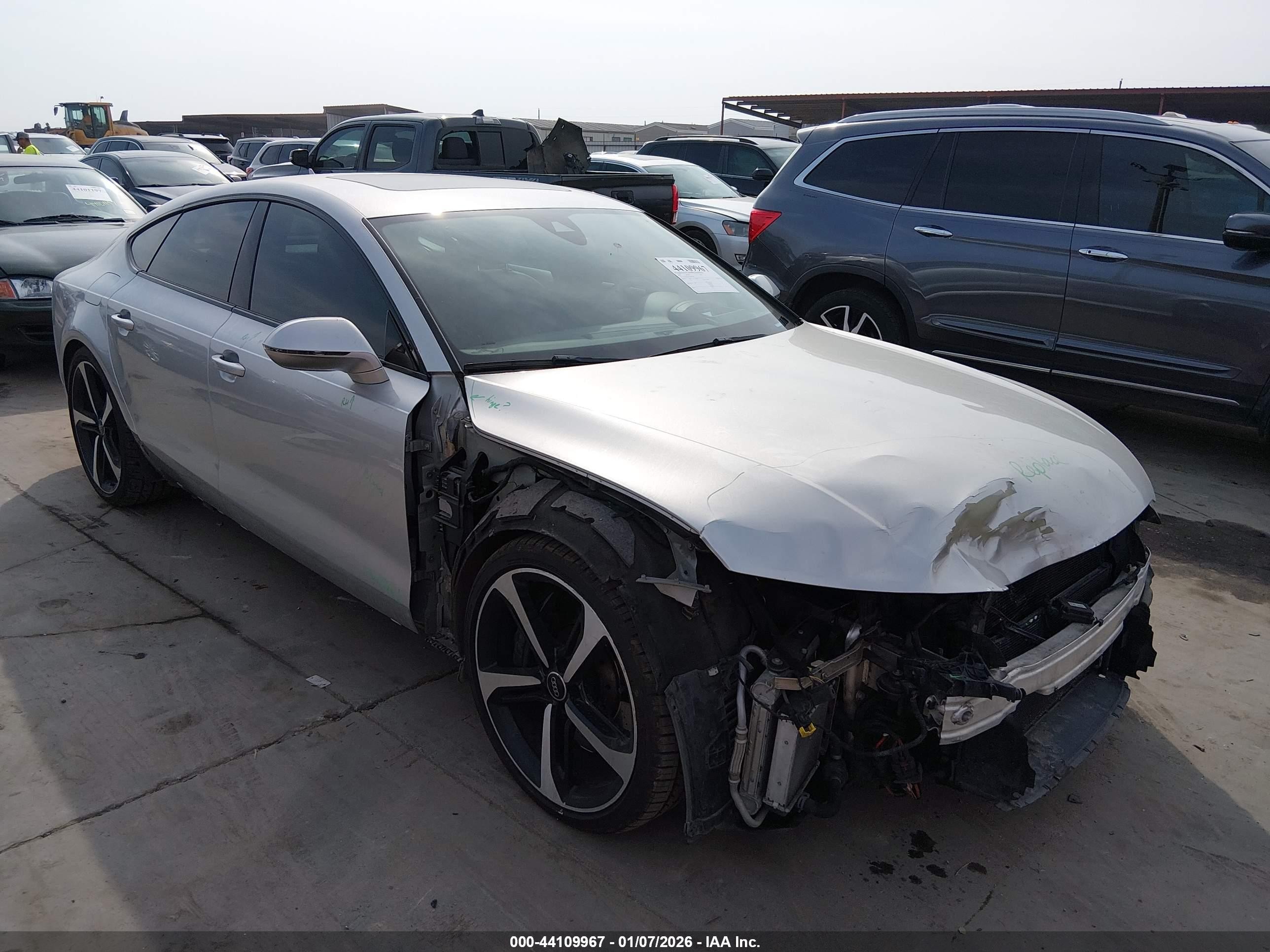 2016 Audi RS 7 Prestige, VIN WUAW2AFC9GN903338 — Front end