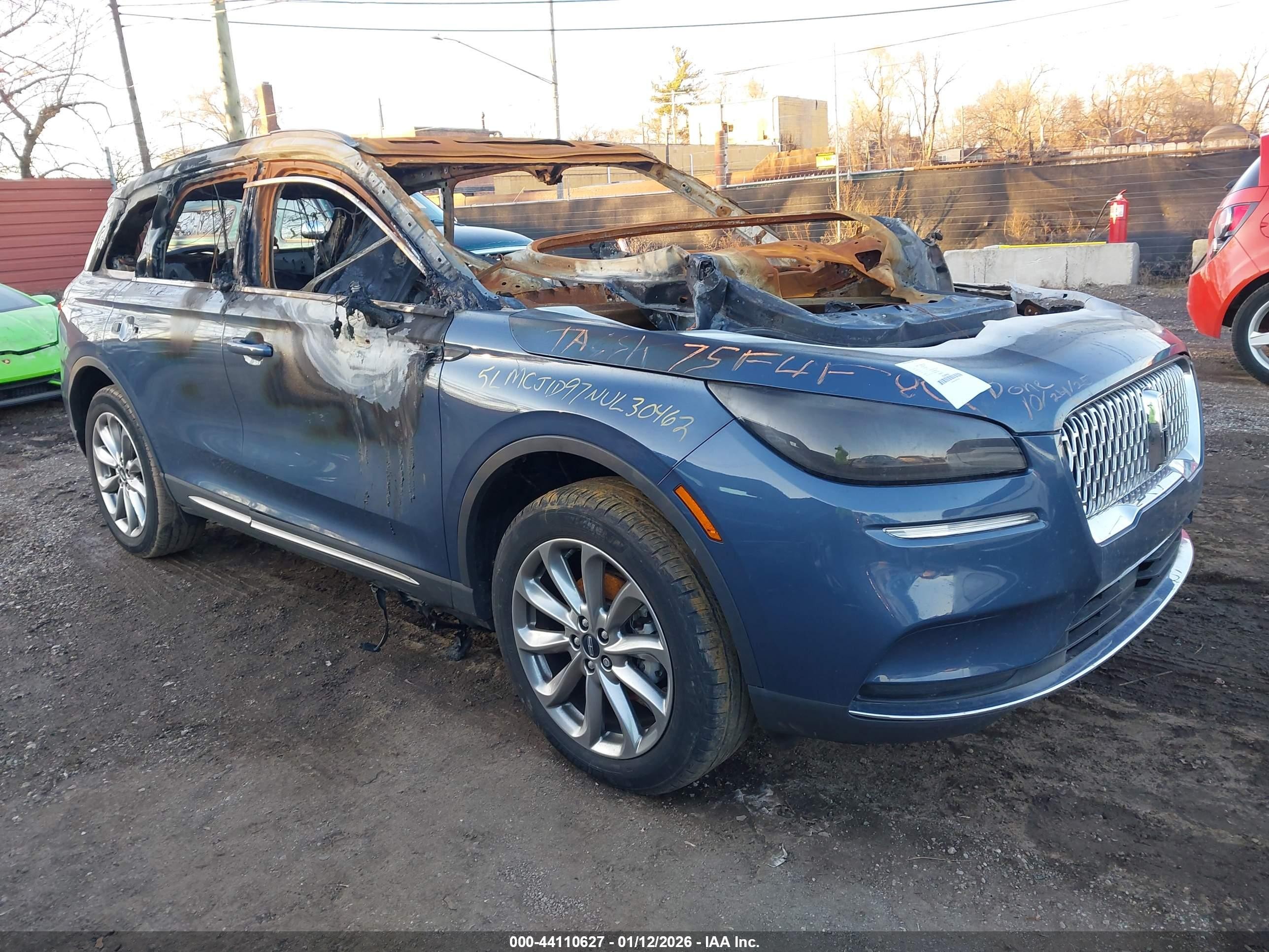 2022 Lincoln Corsair Standard, VIN 5LMCJ1D97NUL30462 — Burn