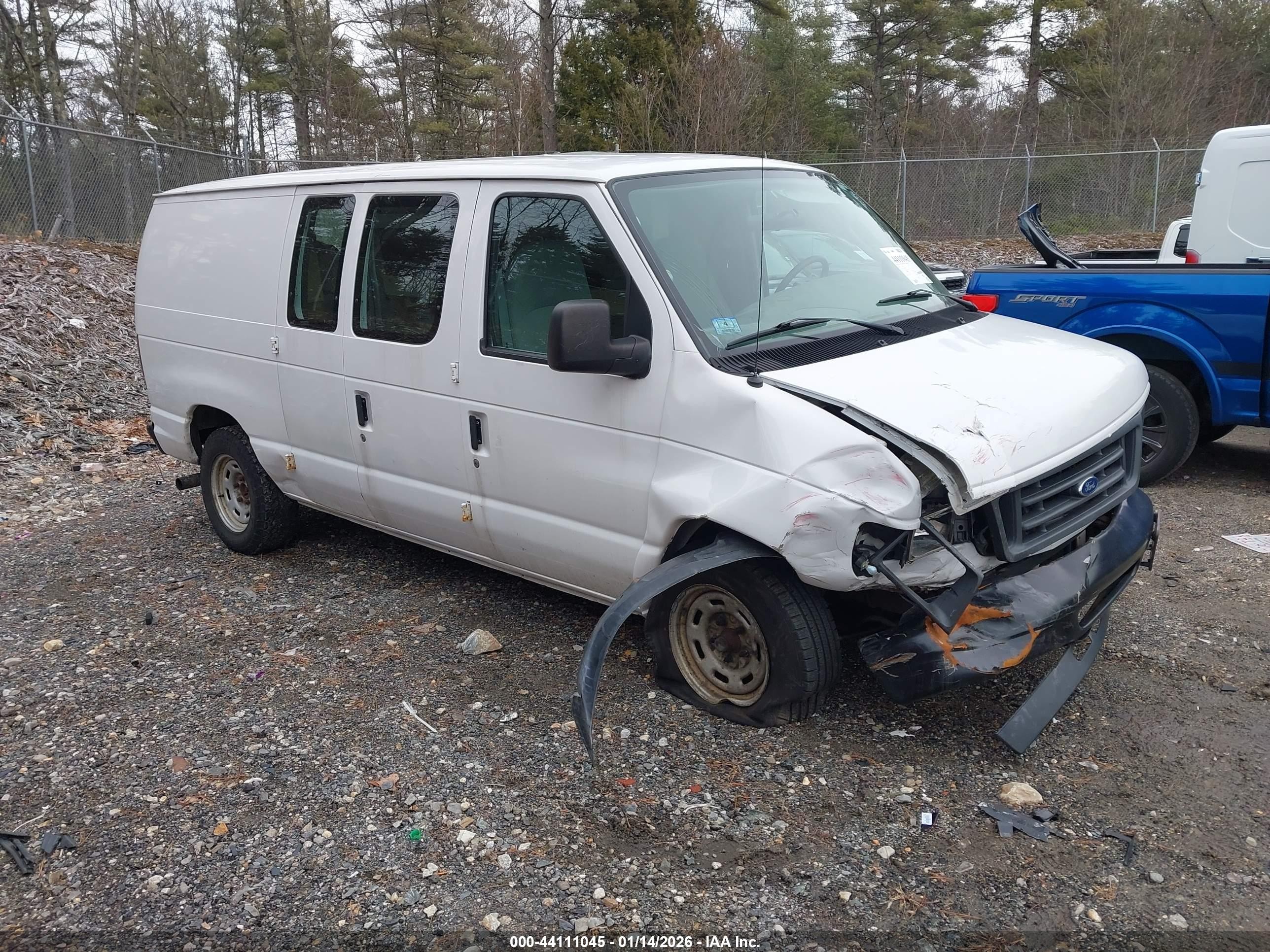 2006 Ford E-150, VIN 1FTRE14L56HB08692 — Front end