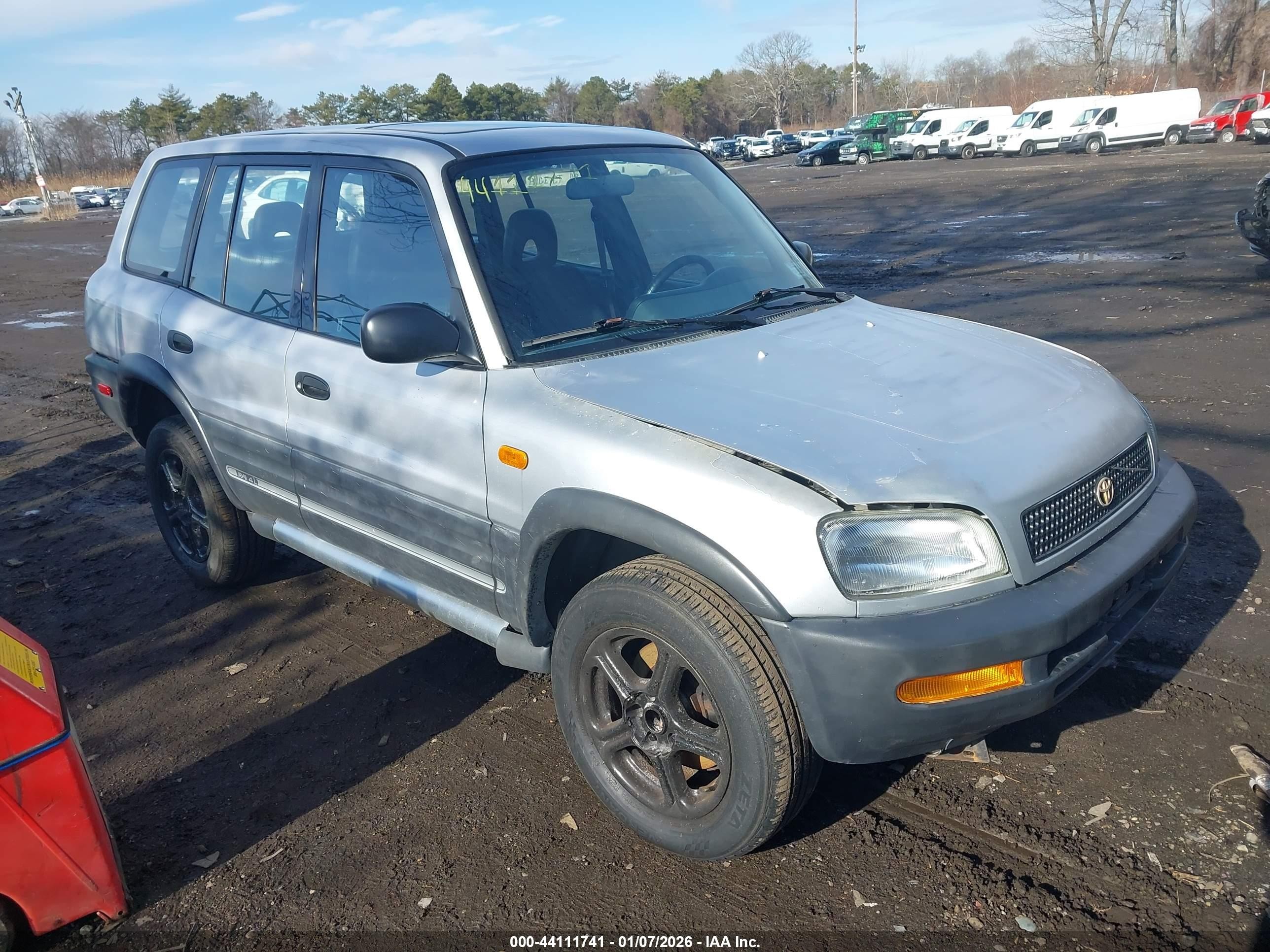 1997 Toyota RAV4, VIN JT3HP10V6V0144762 — Normal wear