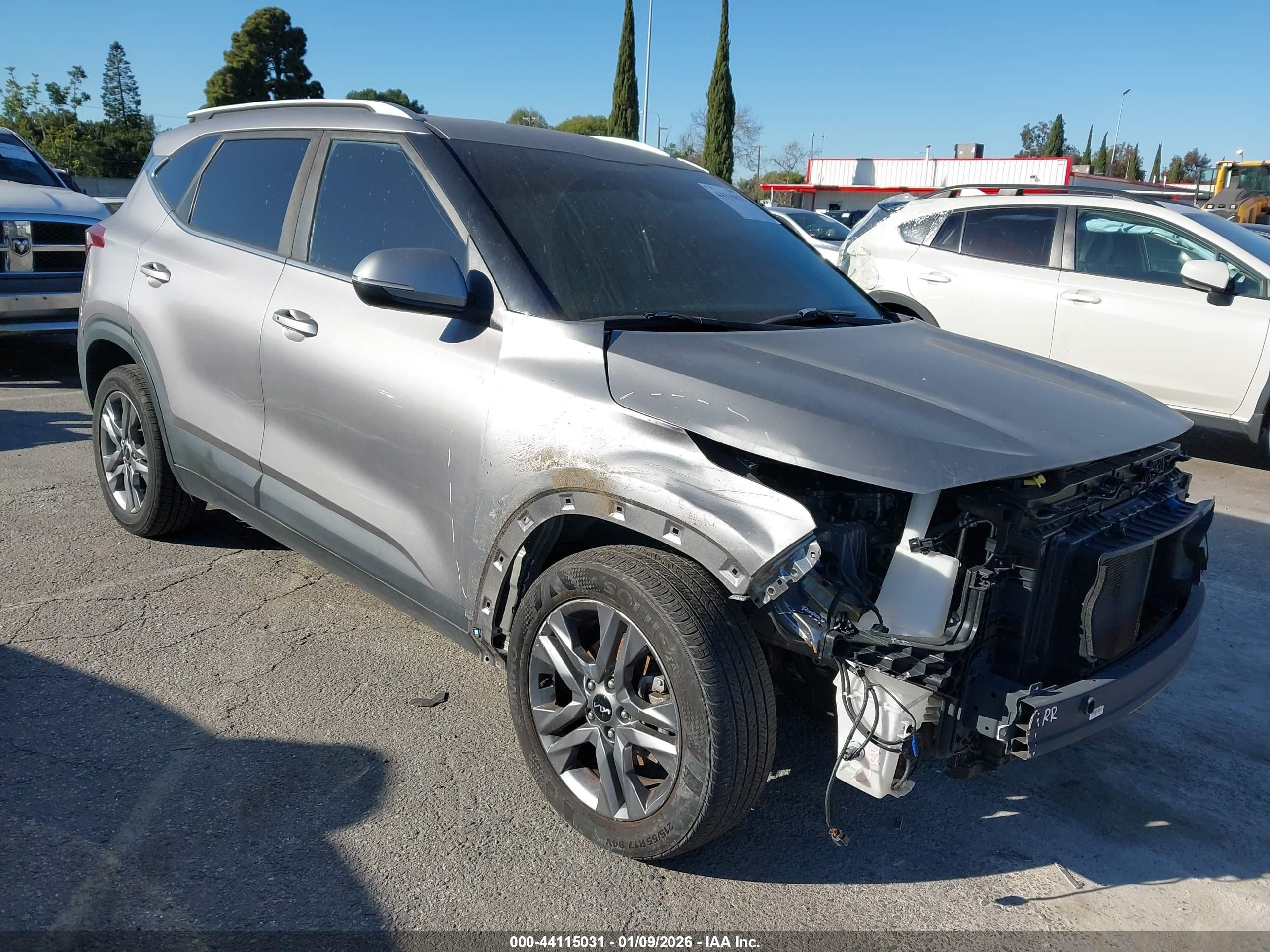 2022 Kia Seltos S, VIN KNDEU2AA5N7300631 — Side