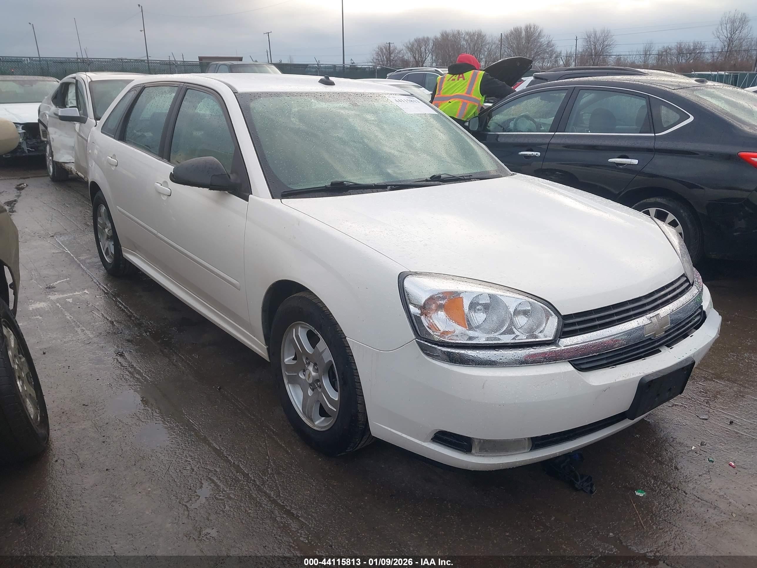2005 Chevrolet Malibu Maxx LT, VIN 1G1ZU64875F340158 — Front end