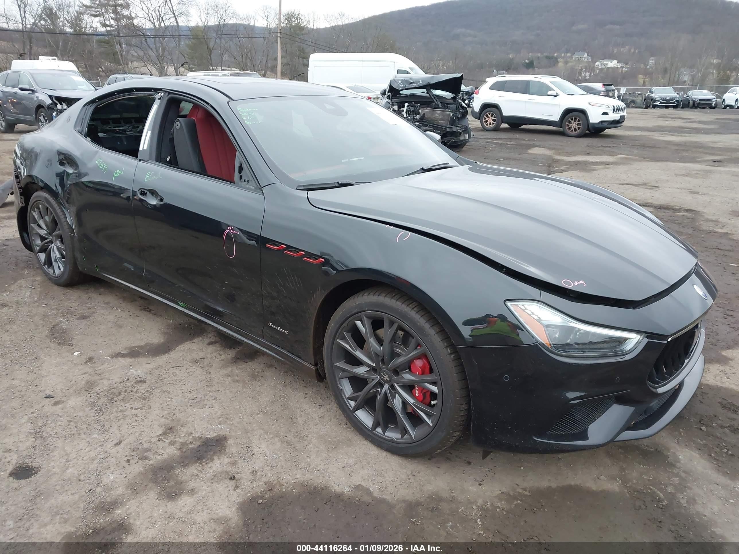 2020 Maserati Ghibli S Q4 GranSport, VIN ZAM57YTS3L1350388 — Side
