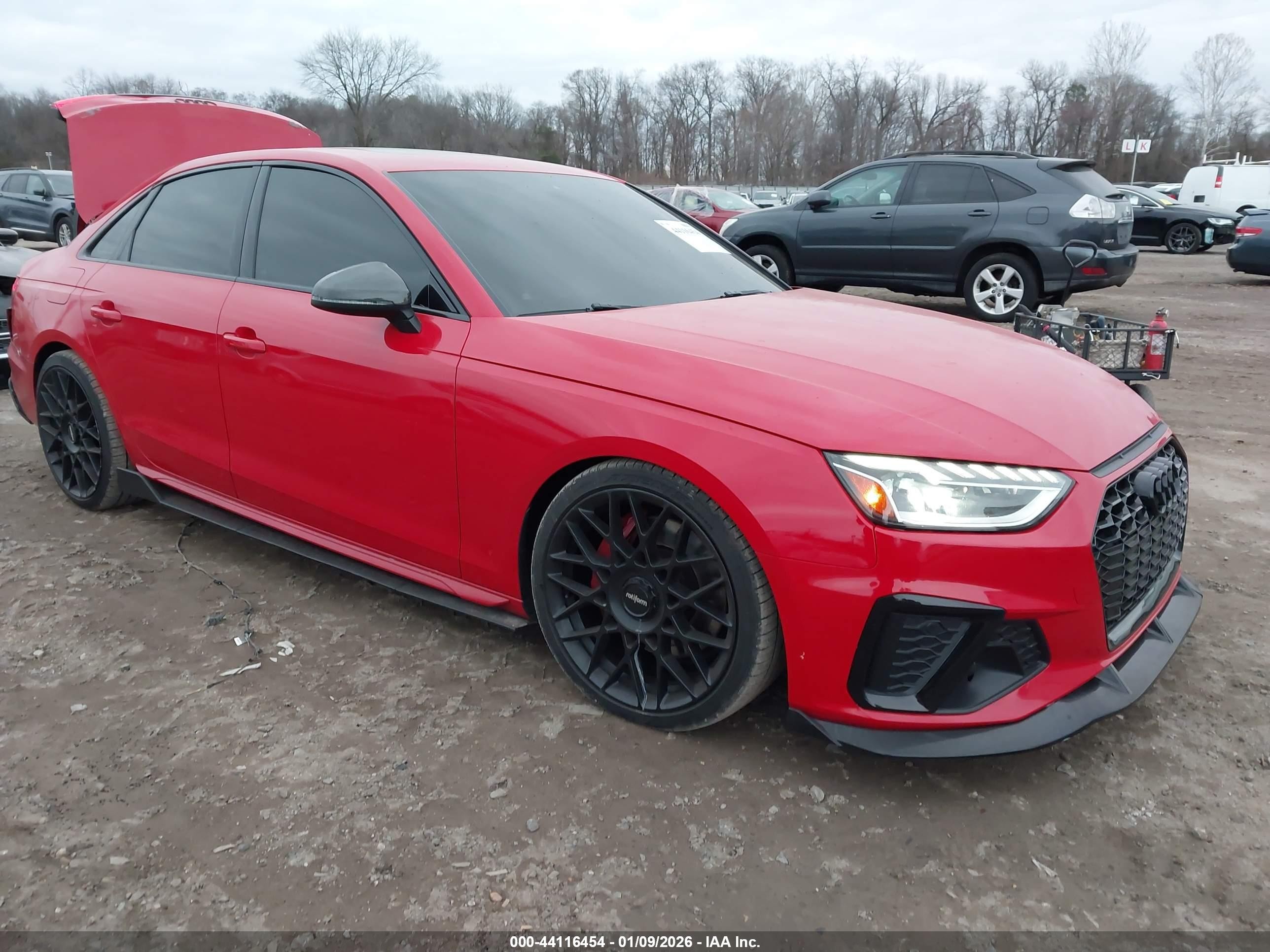 2020 Audi S4 Premium Plus, VIN WAUB4AF41LA050298 — Зад