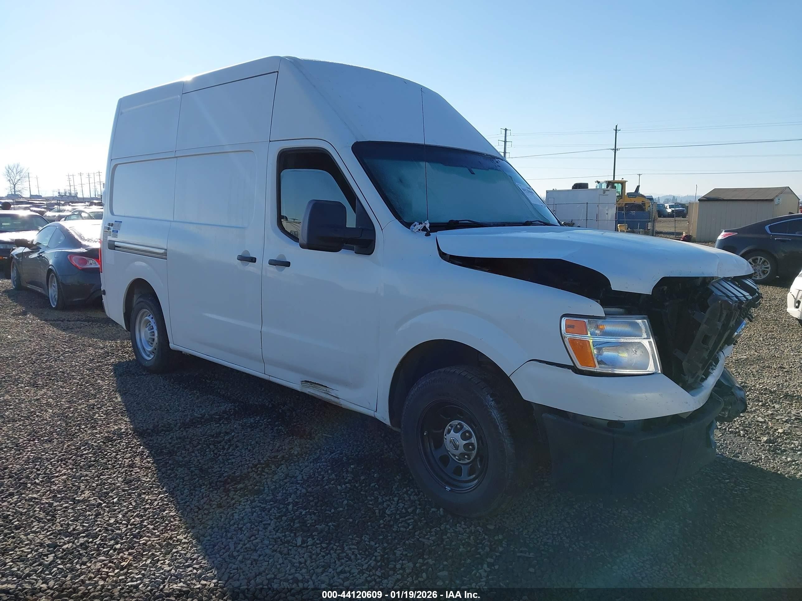 2016 Nissan NV Cargo S, VIN 1N6BF0LY2GN813360 — Front end