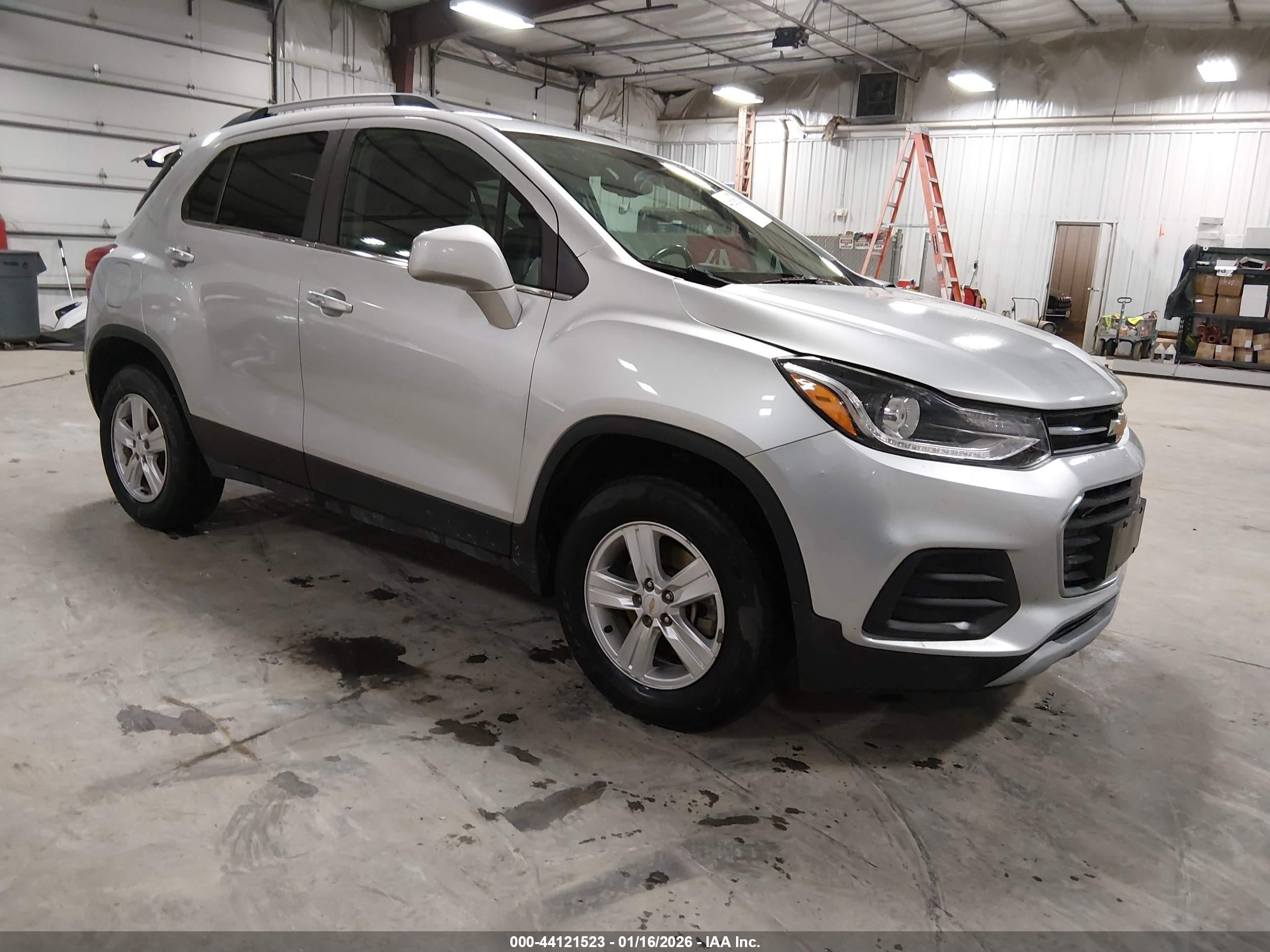 2017 Chevrolet Trax LT, VIN KL7CJPSB5HB220748 — Перед