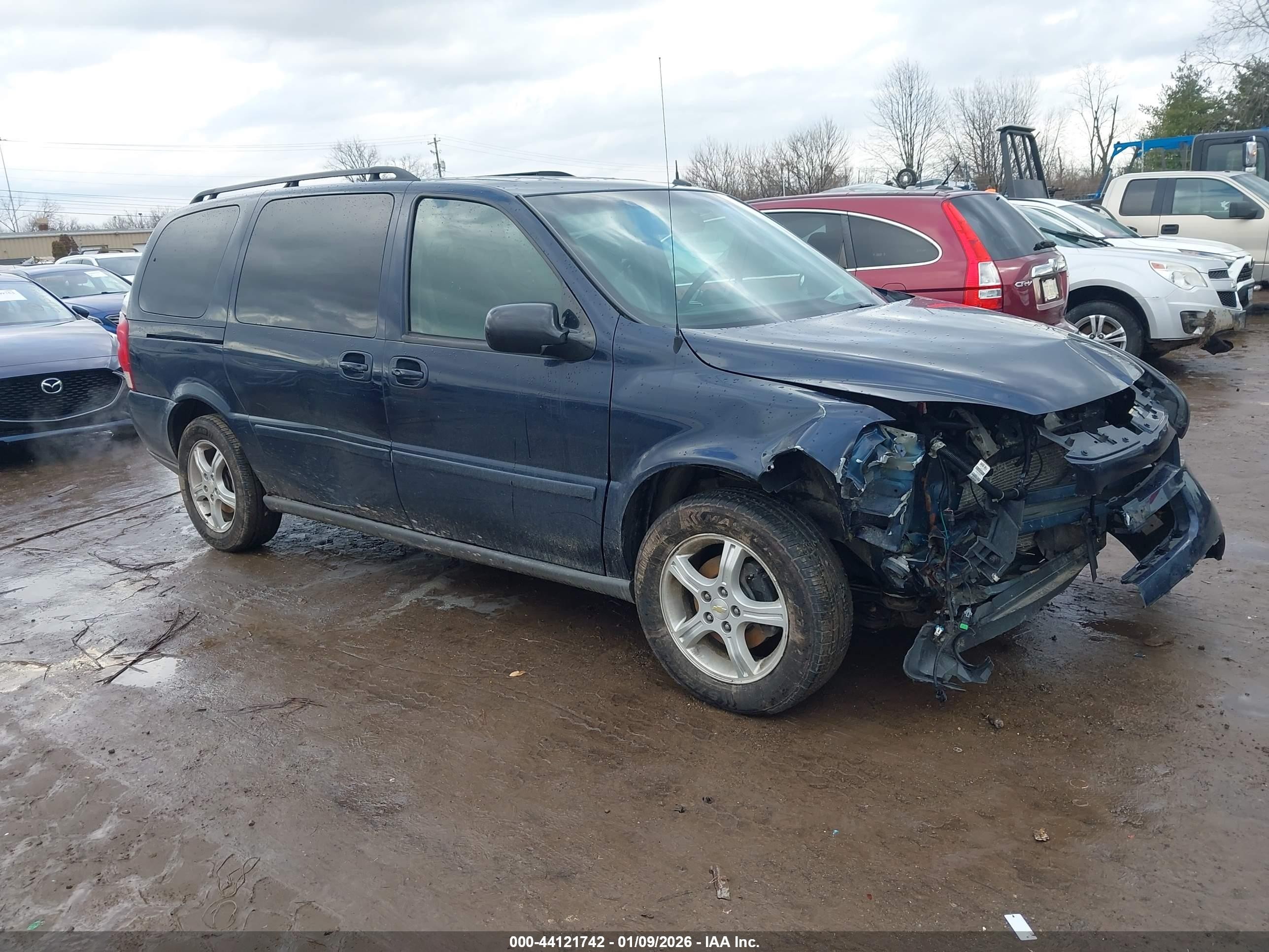 2005 Chevrolet Uplander LS, VIN 1GNDV23L35D195166 — Front end