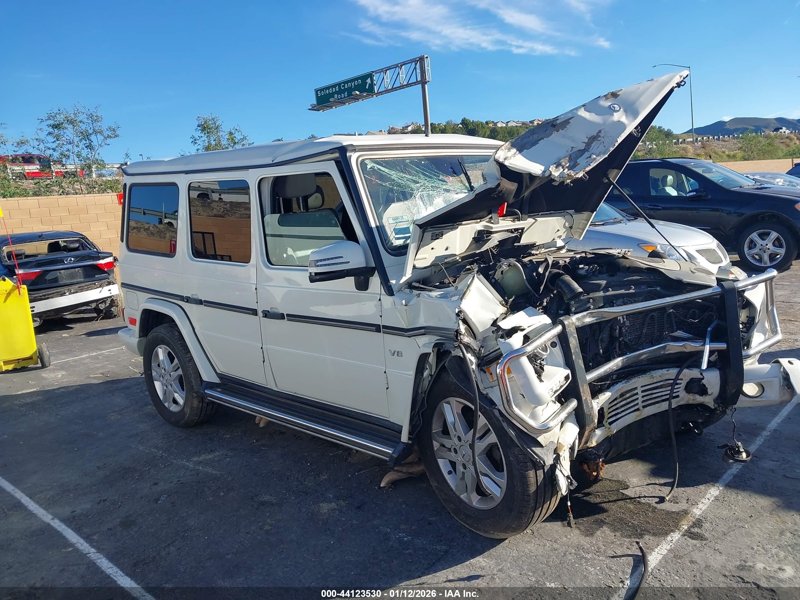 2013 Mercedes-Benz G 550, VIN WDCYC3HF1DX201630 — Front end