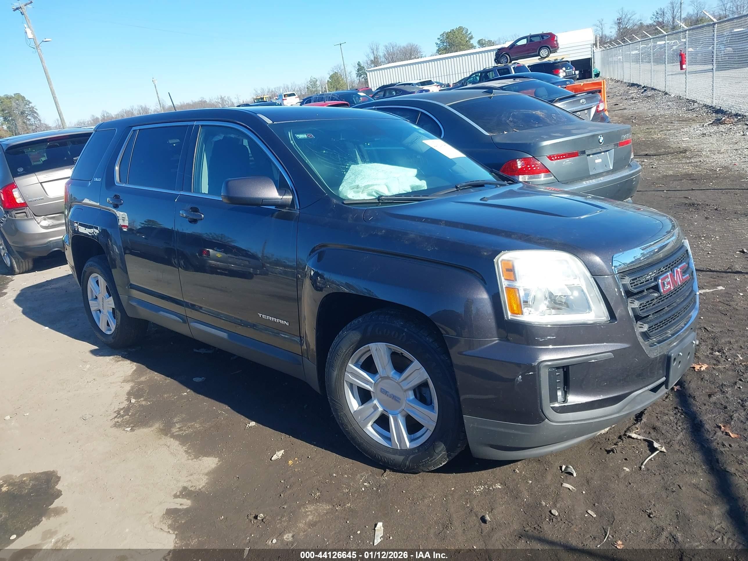 2016 GMC Terrain SLE, VIN 2GKFLSEK7G6330652 — Side