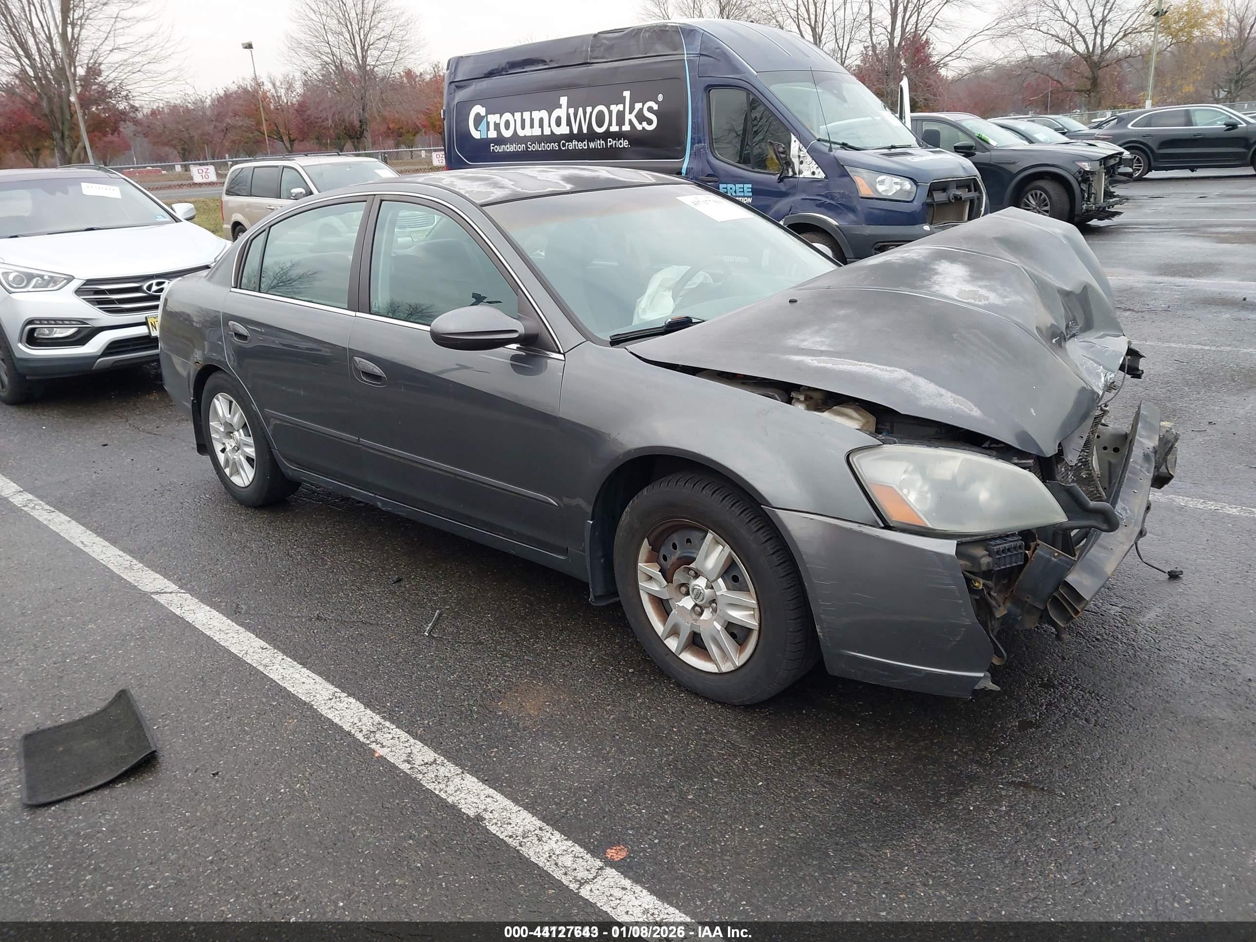 2006 Nissan Altima S, VIN 1N4AL11E36N424026 — Front end