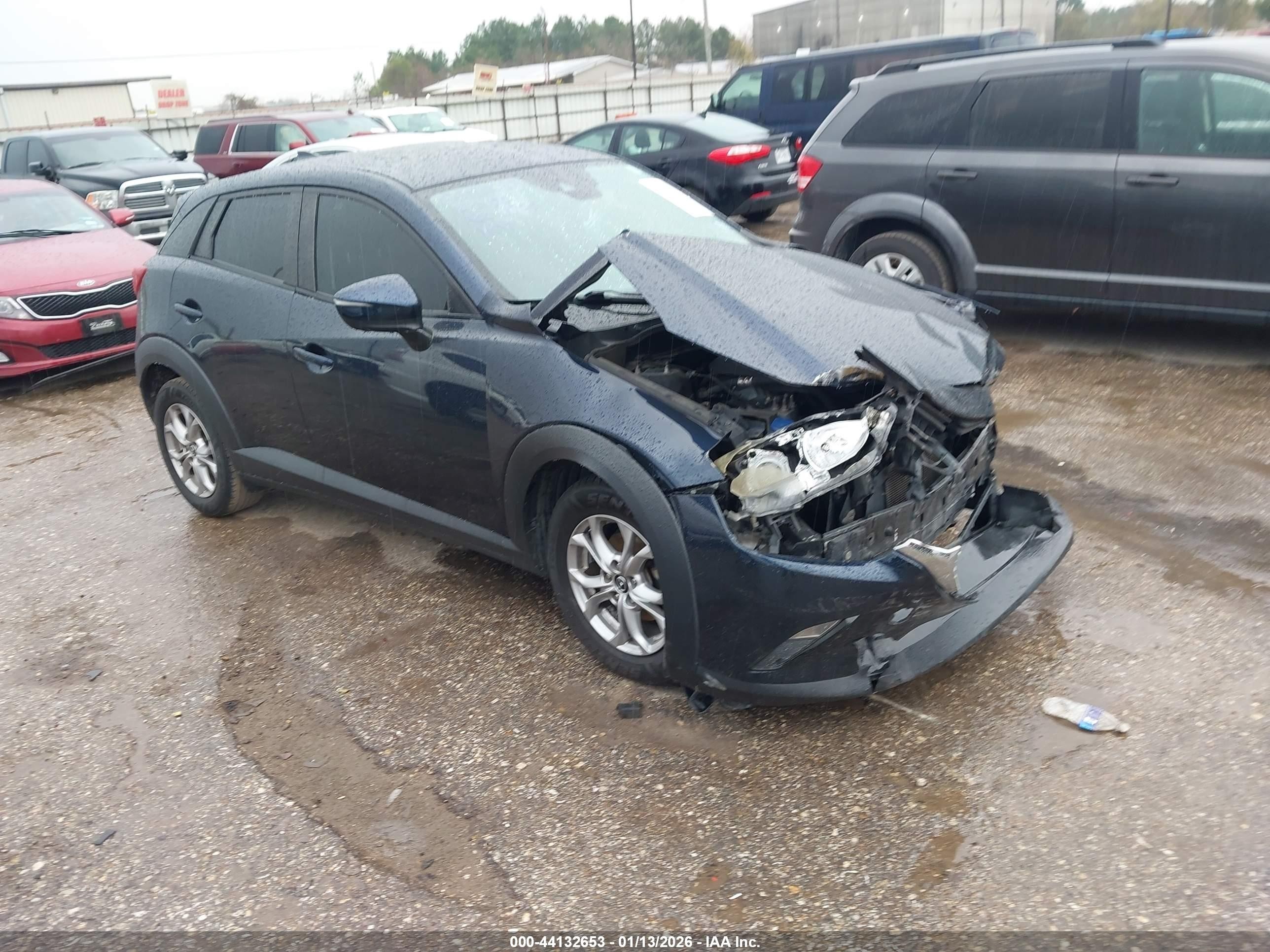 2019 Mazda CX-3 Sport, VIN JM1DKDB71K1451755 — Front end