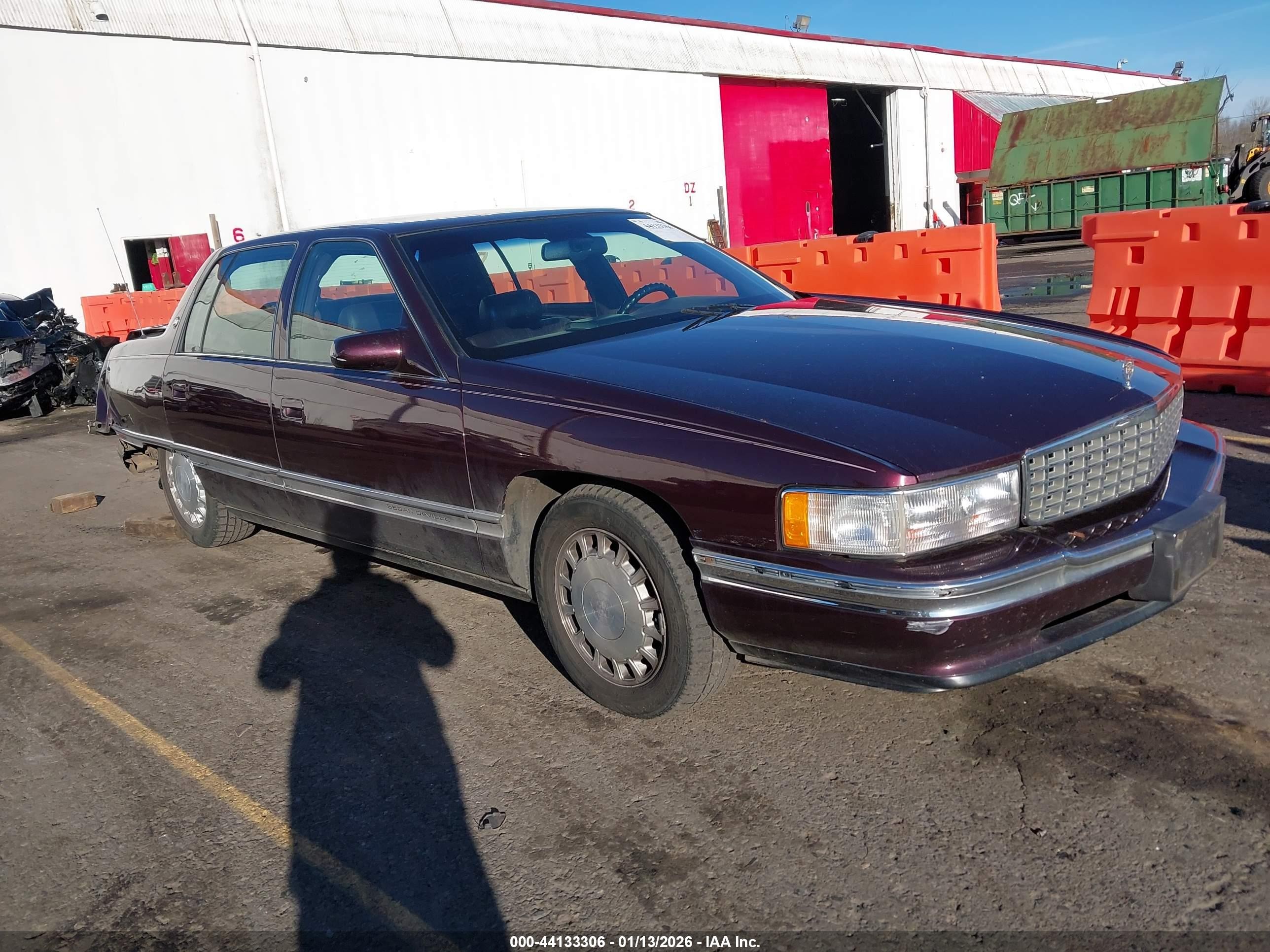 1996 Cadillac DeVille, VIN 1G6KD52Y6TU246838 — Rear end