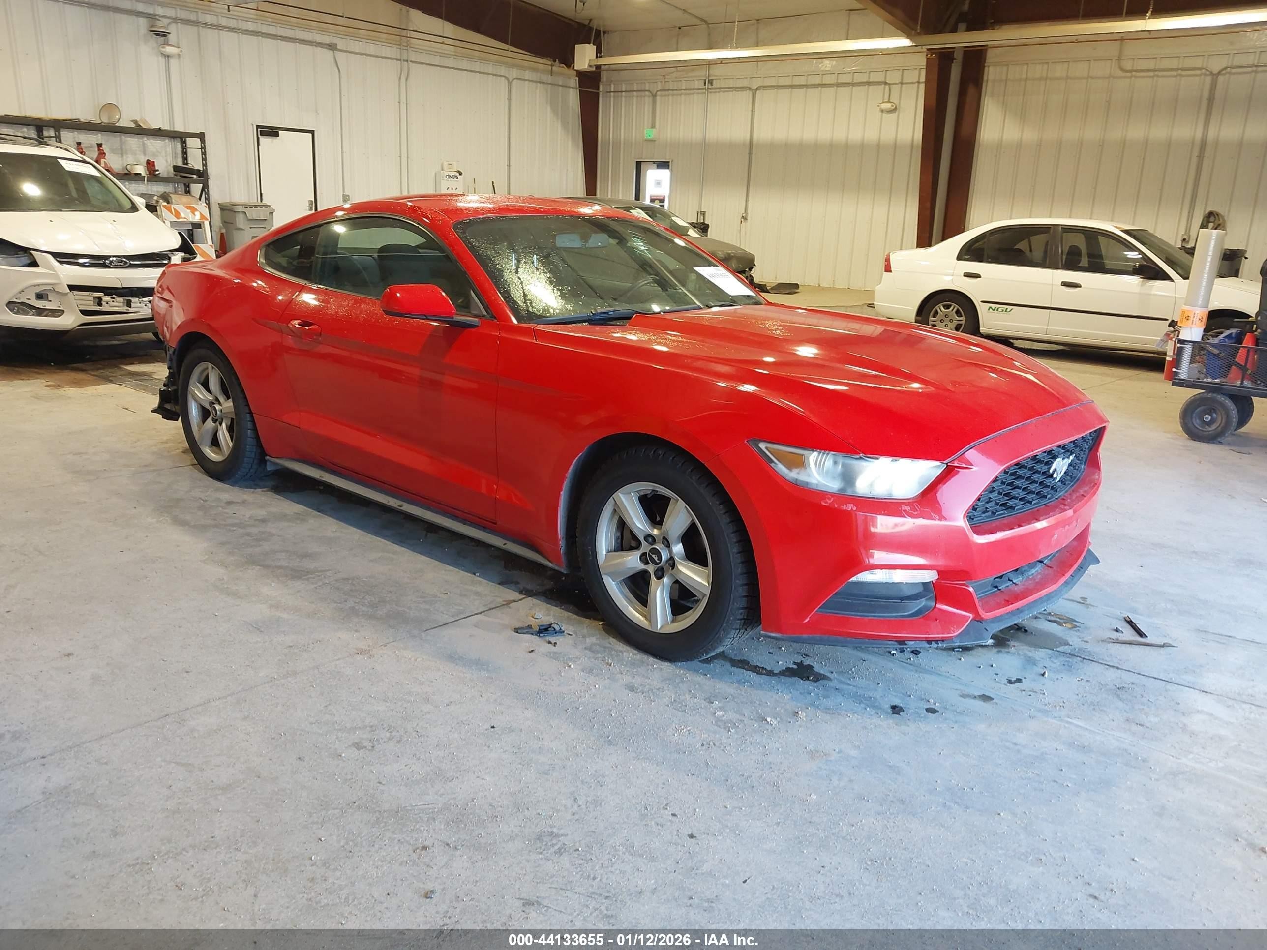 2016 Ford Mustang V6, VIN 1FA6P8AM3G5324097 — Rear end
